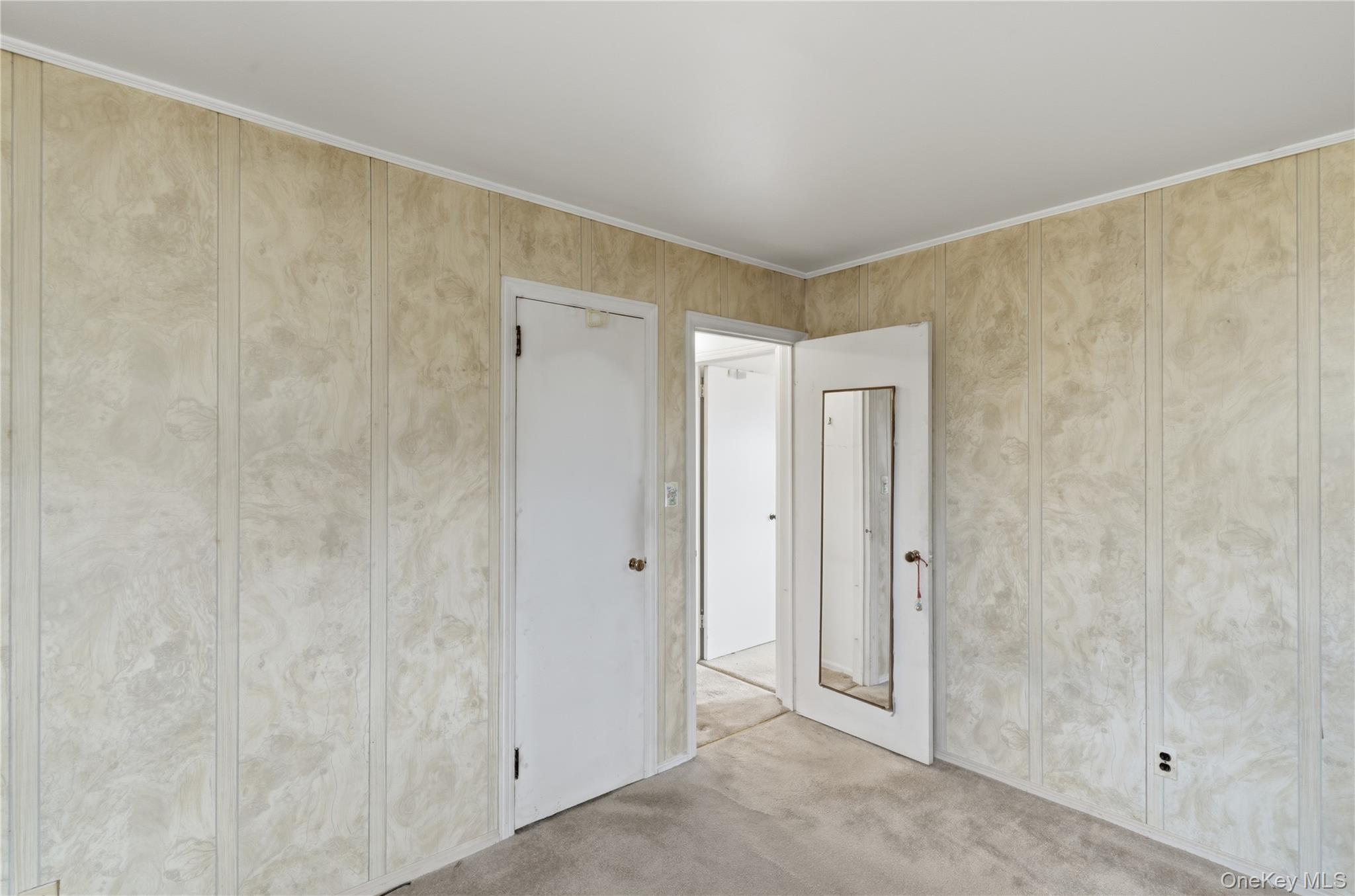 #17 photo, 207 N Nassau Avenue, Massapequa , NY 11758