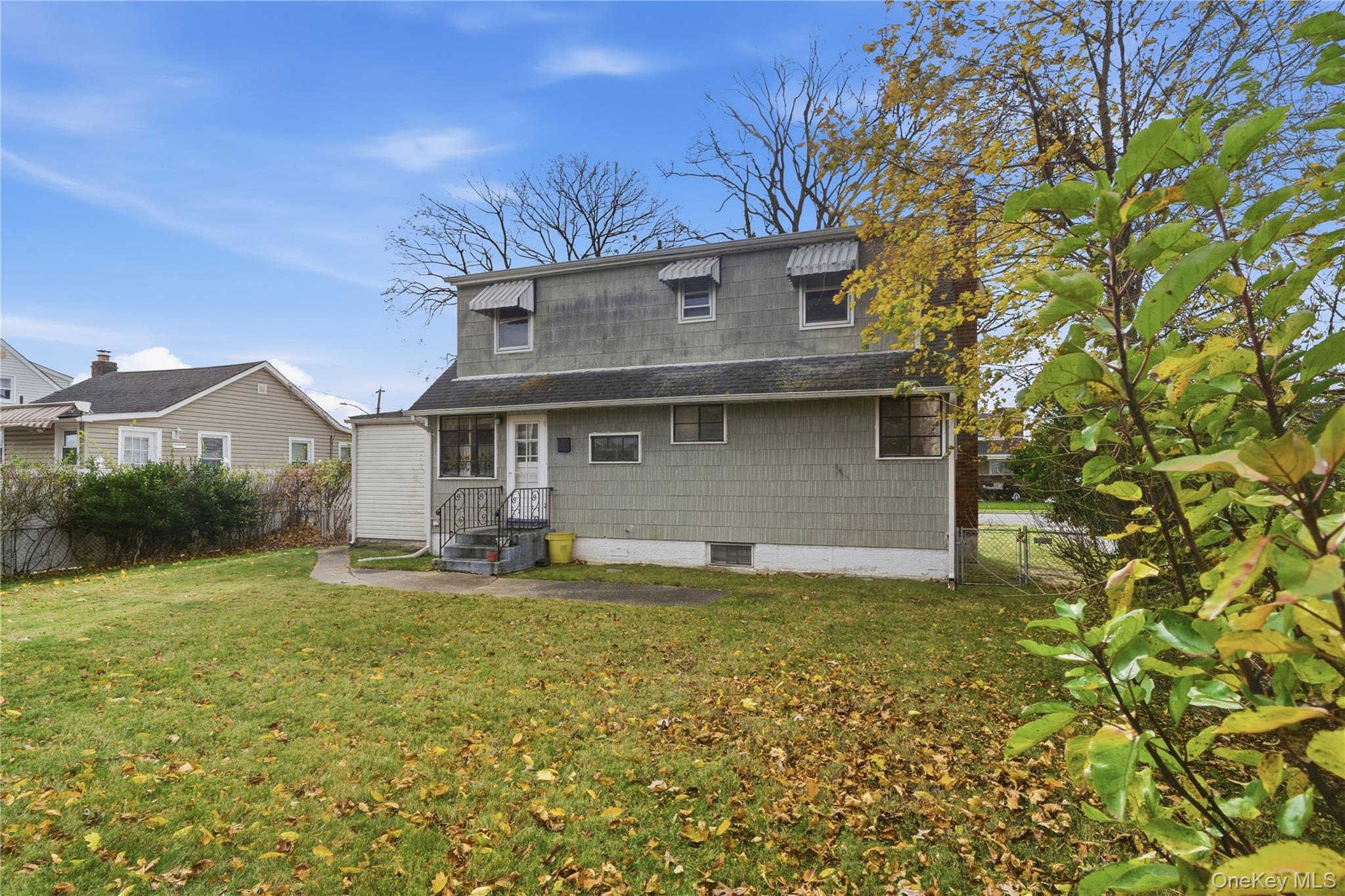 #3 photo, 207 N Nassau Avenue, Massapequa , NY 11758