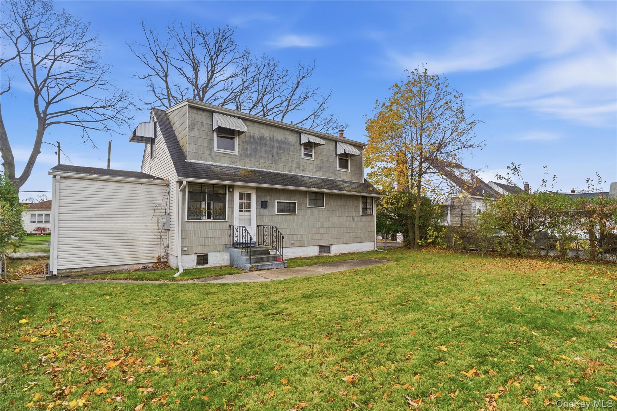 #4 photo, 207 N Nassau Avenue, Massapequa , NY 11758