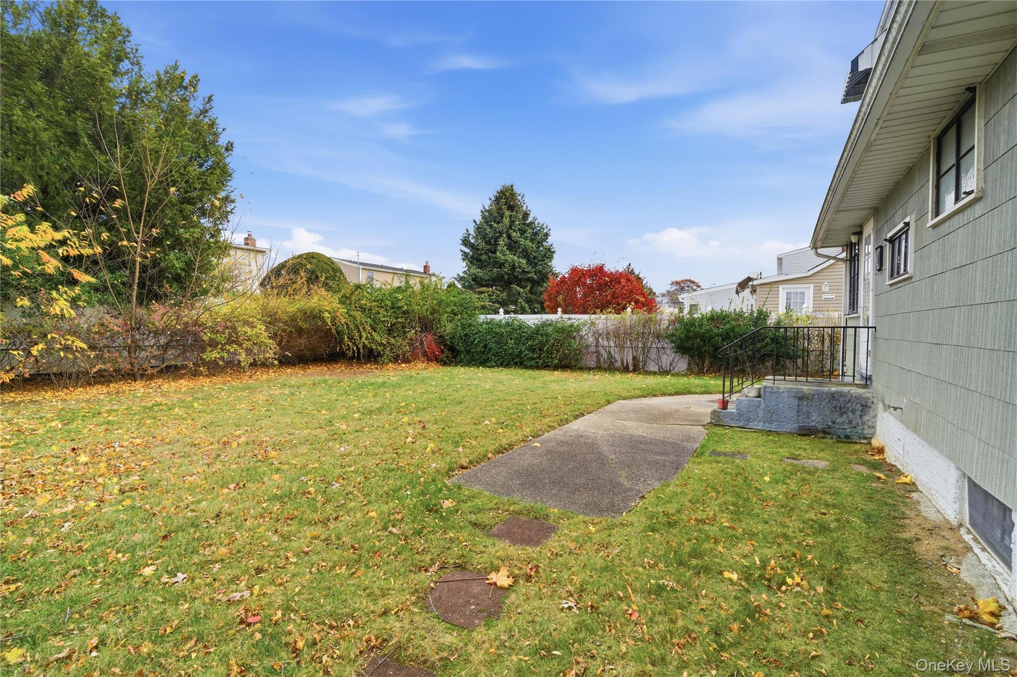 #5 photo, 207 N Nassau Avenue, Massapequa , NY 11758