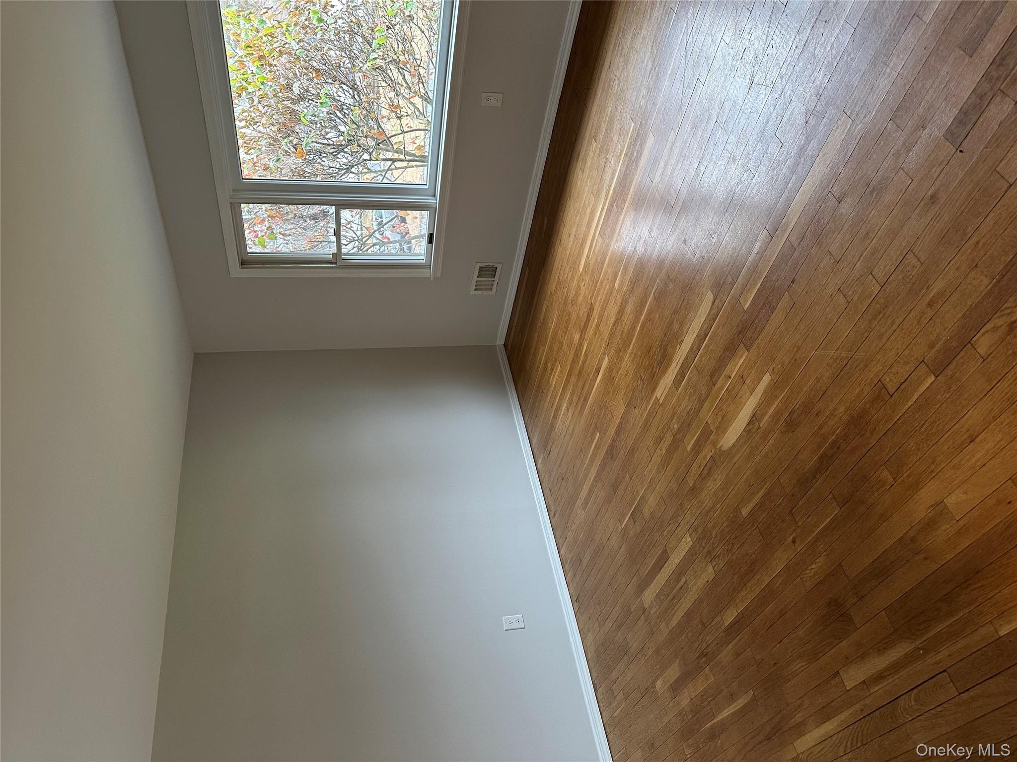 #8 photo, 7 Oldfield Drive, New City , NY 10956