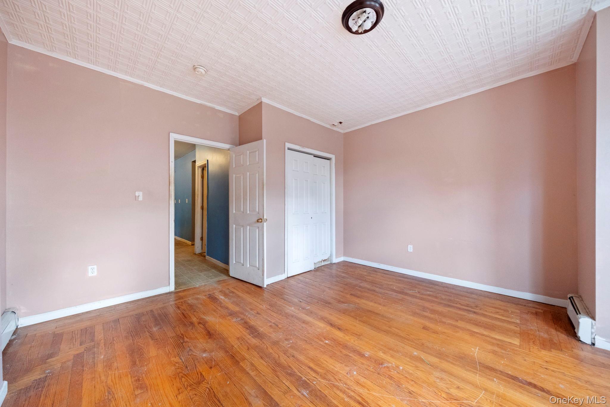 #10 photo, 68 Henry Avenue, Newburgh , NY 12550