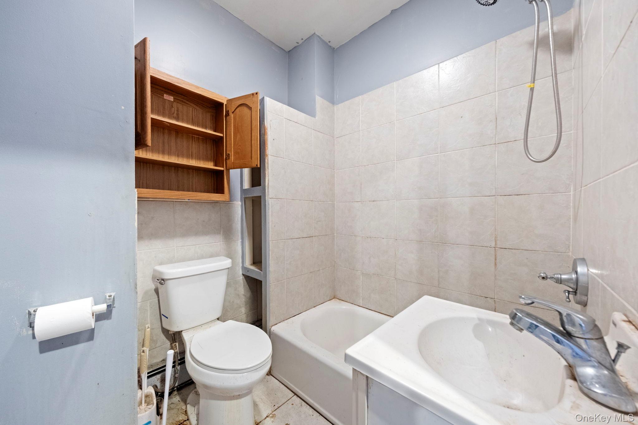 #12 photo, 68 Henry Avenue, Newburgh , NY 12550