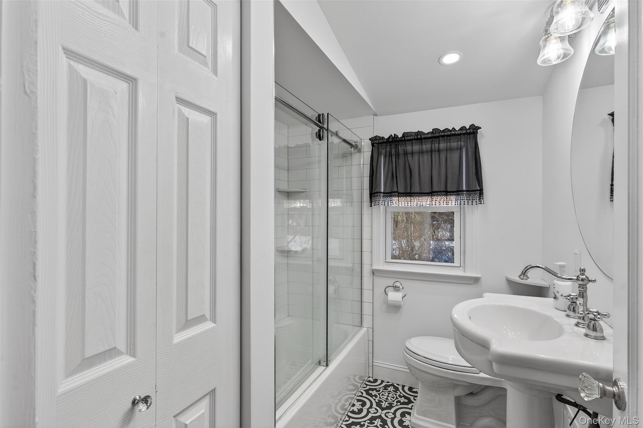 #13 photo, 36 Wintergreen Avenue, Newburgh , NY 12550