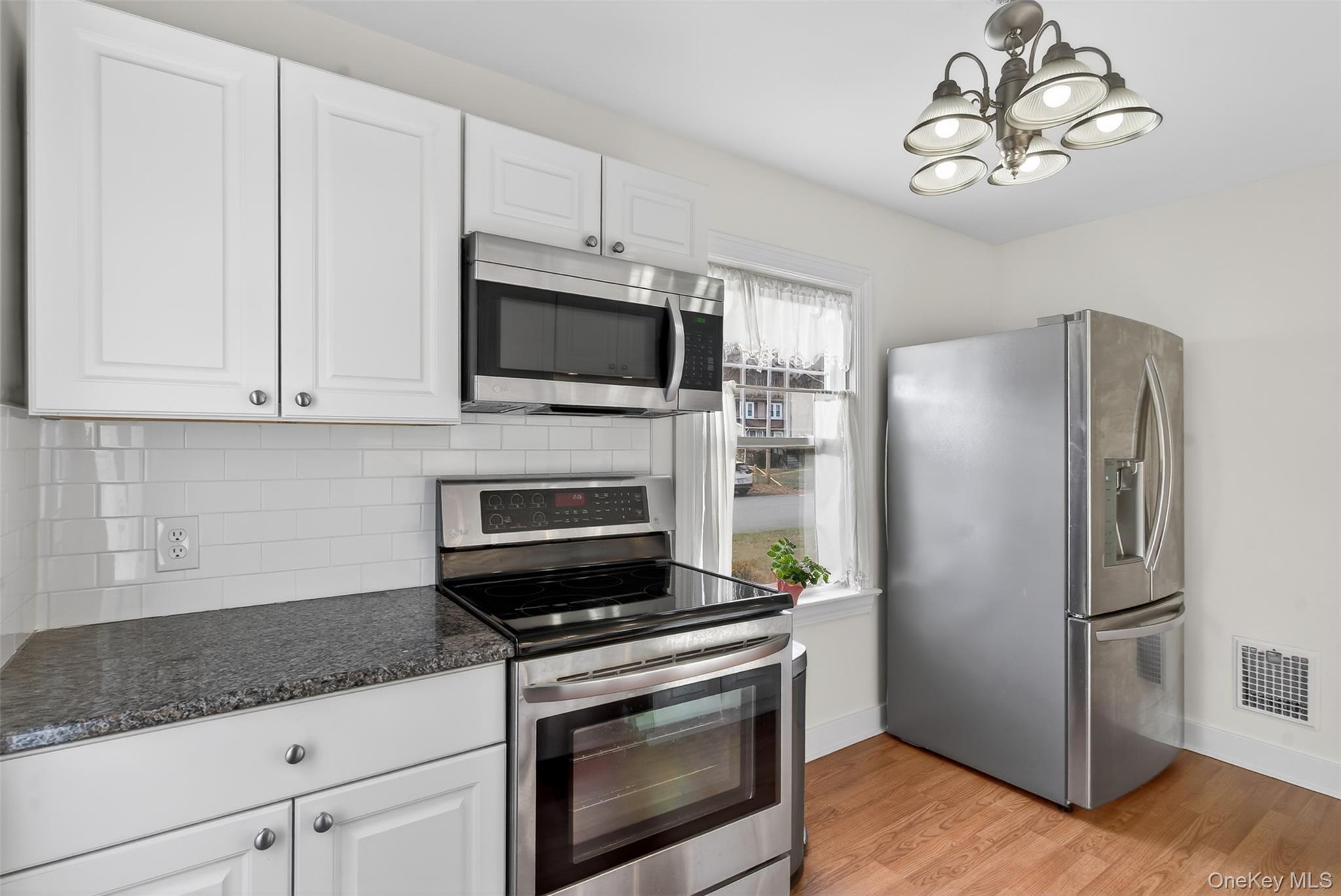 #5 photo, 36 Wintergreen Avenue, Newburgh , NY 12550