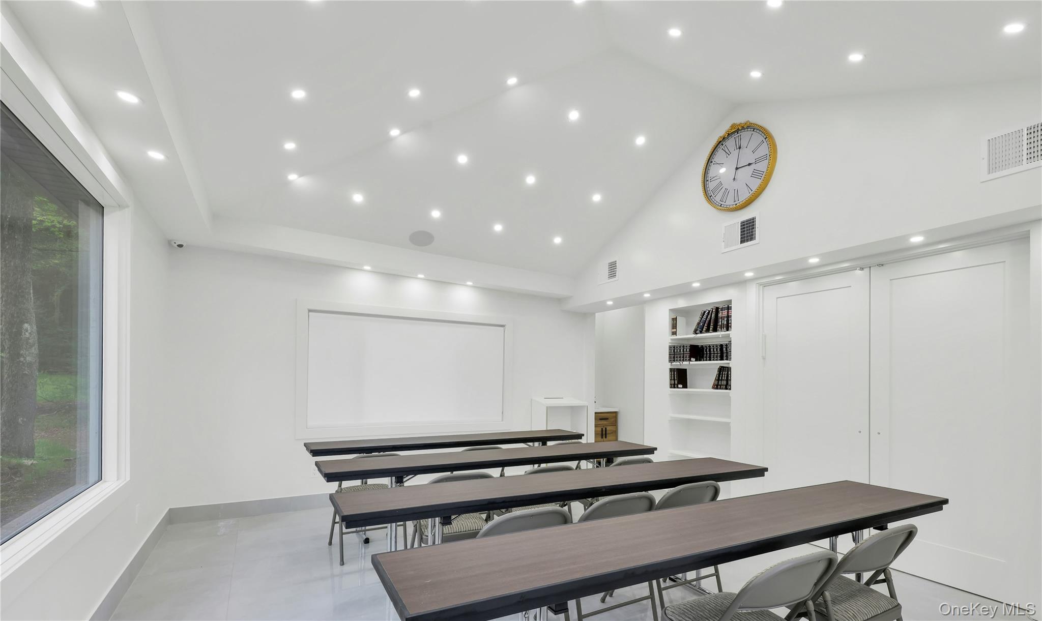 #13 photo, 6322 State Route 42, Woodbourne , NY 12788