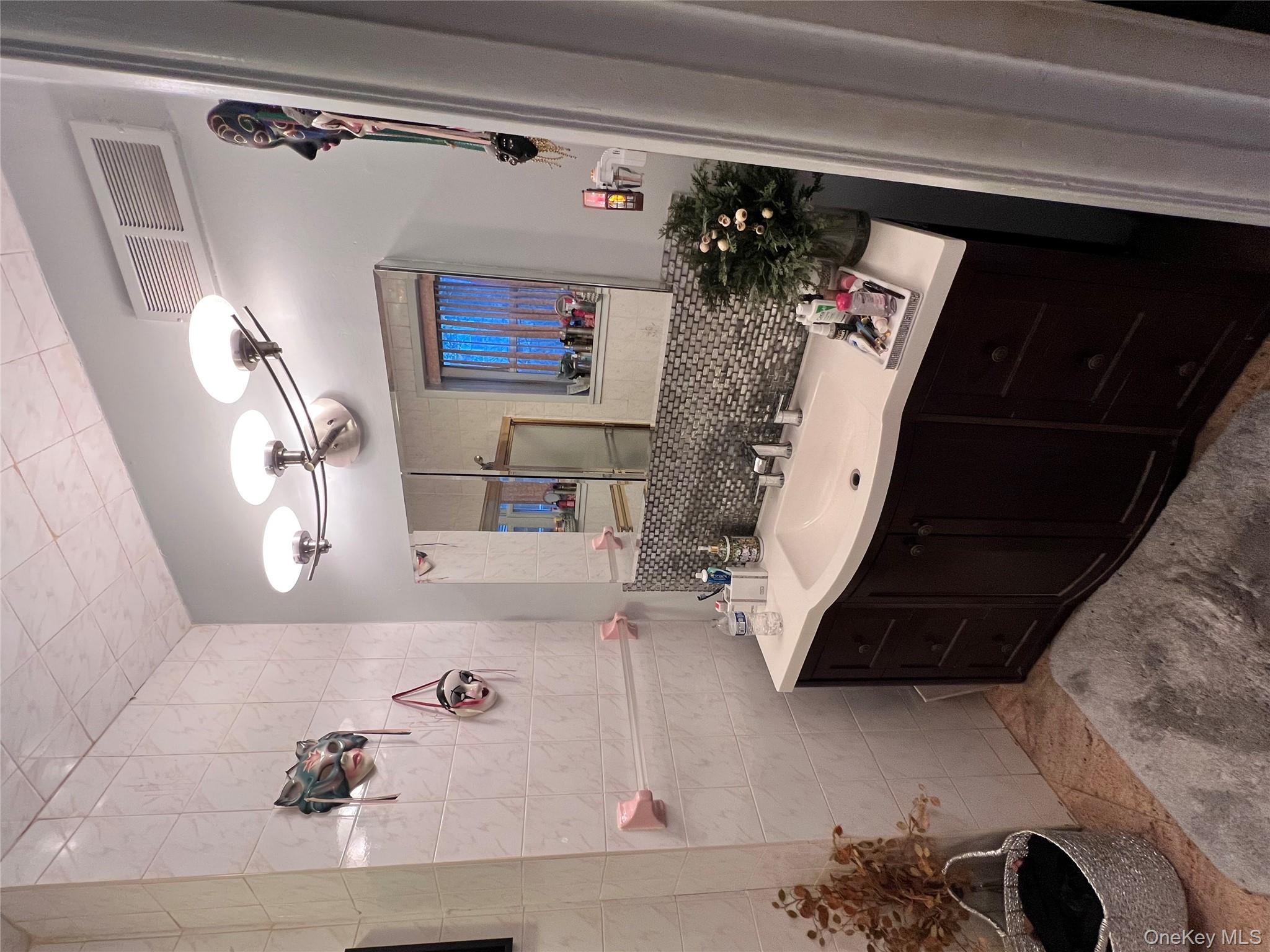 #12 photo, 4163 Wickham Avenue, Bronx , NY 10466