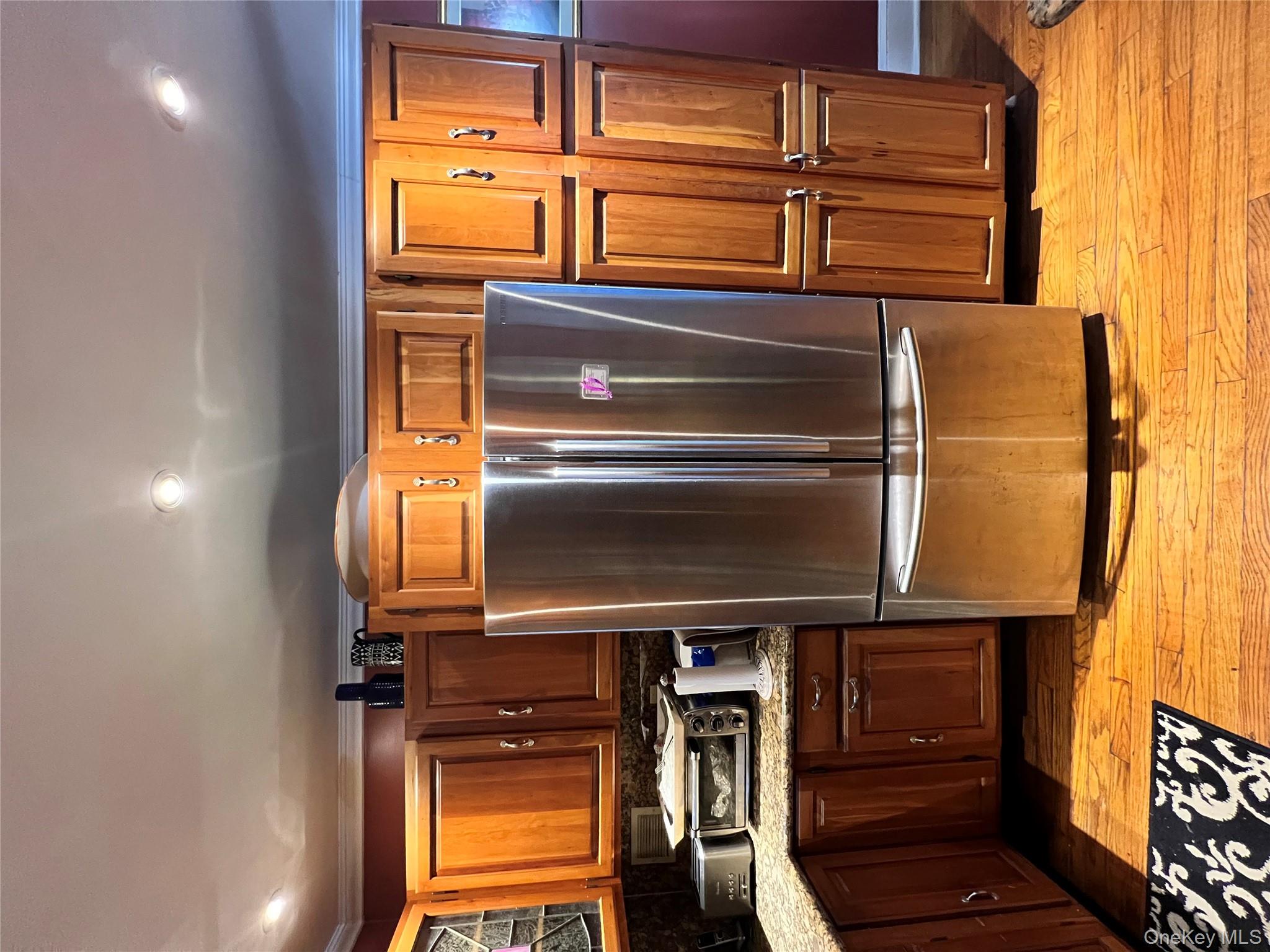 #19 photo, 4163 Wickham Avenue, Bronx , NY 10466