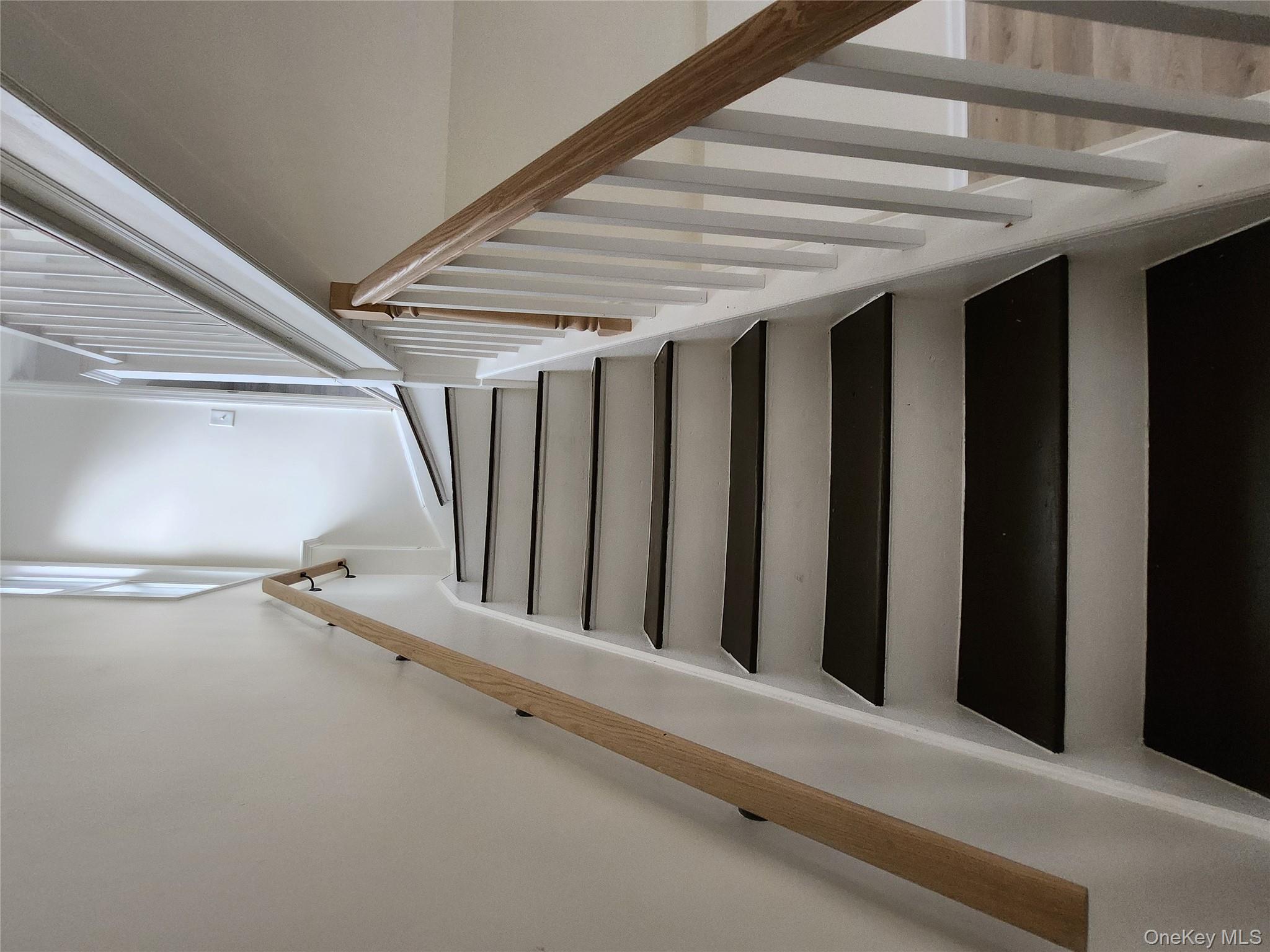 #10 photo, 34 Wilmar Terrace, Poughkeepsie , NY 12601