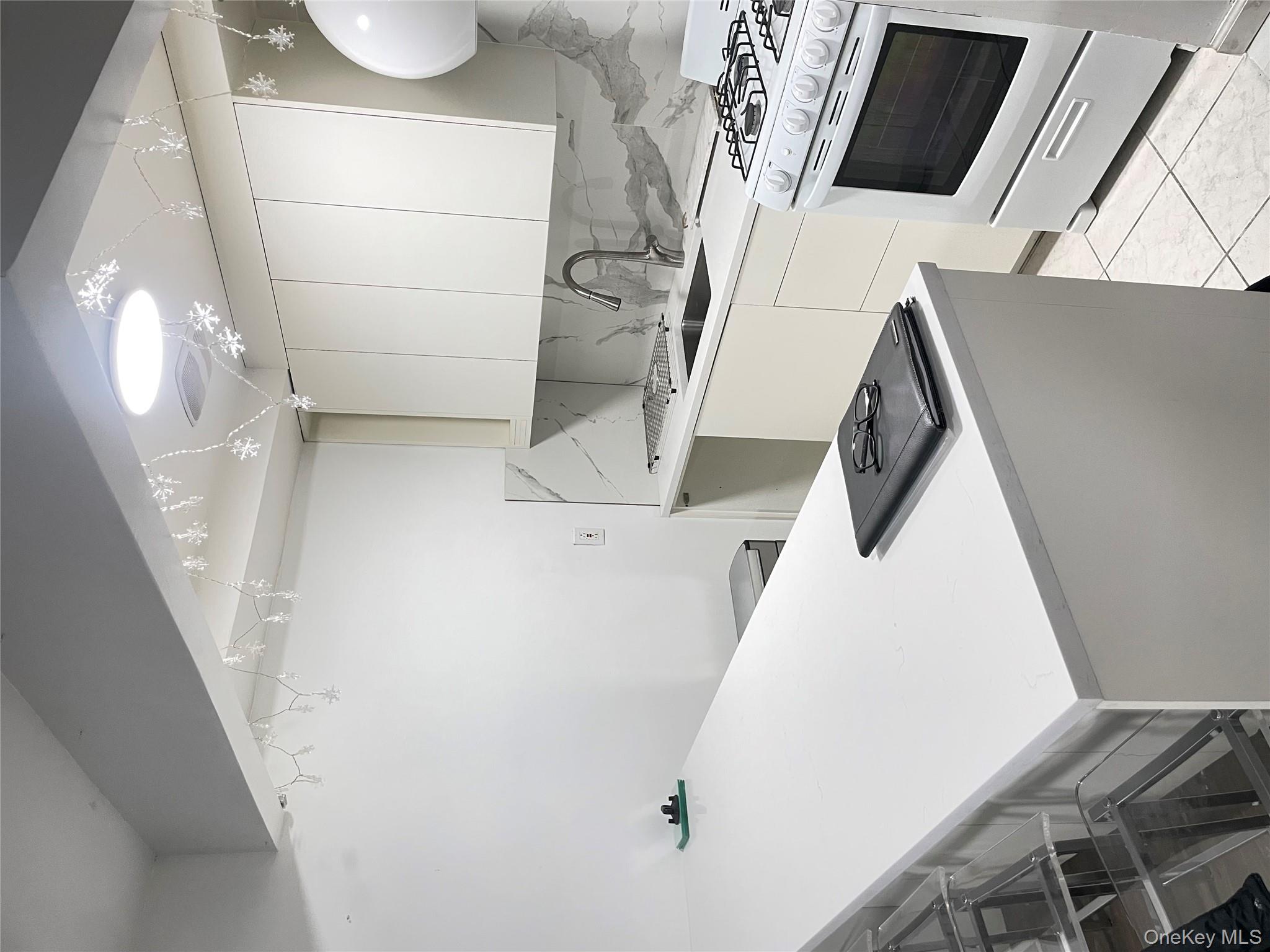 #4 photo, 767 Forest Avenue, Bronx , NY 10456