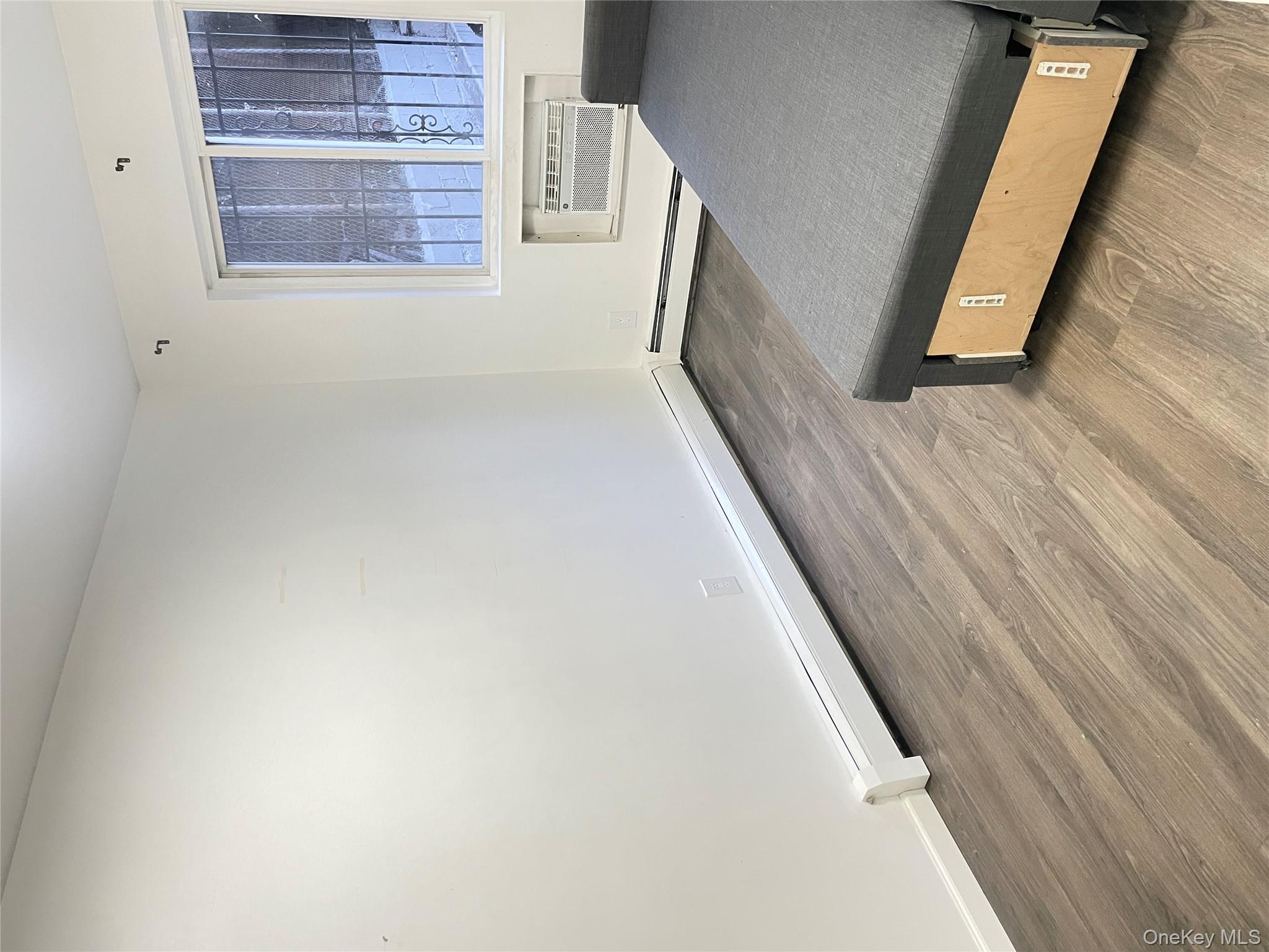 #6 photo, 767 Forest Avenue, Bronx , NY 10456