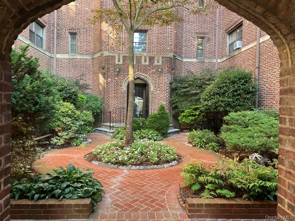 #3 photo, 240 Halstead Avenue, Harrison , NY 10528