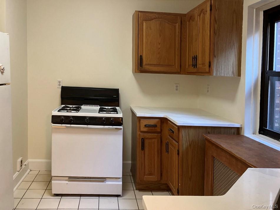 #7 photo, 240 Halstead Avenue, Harrison , NY 10528