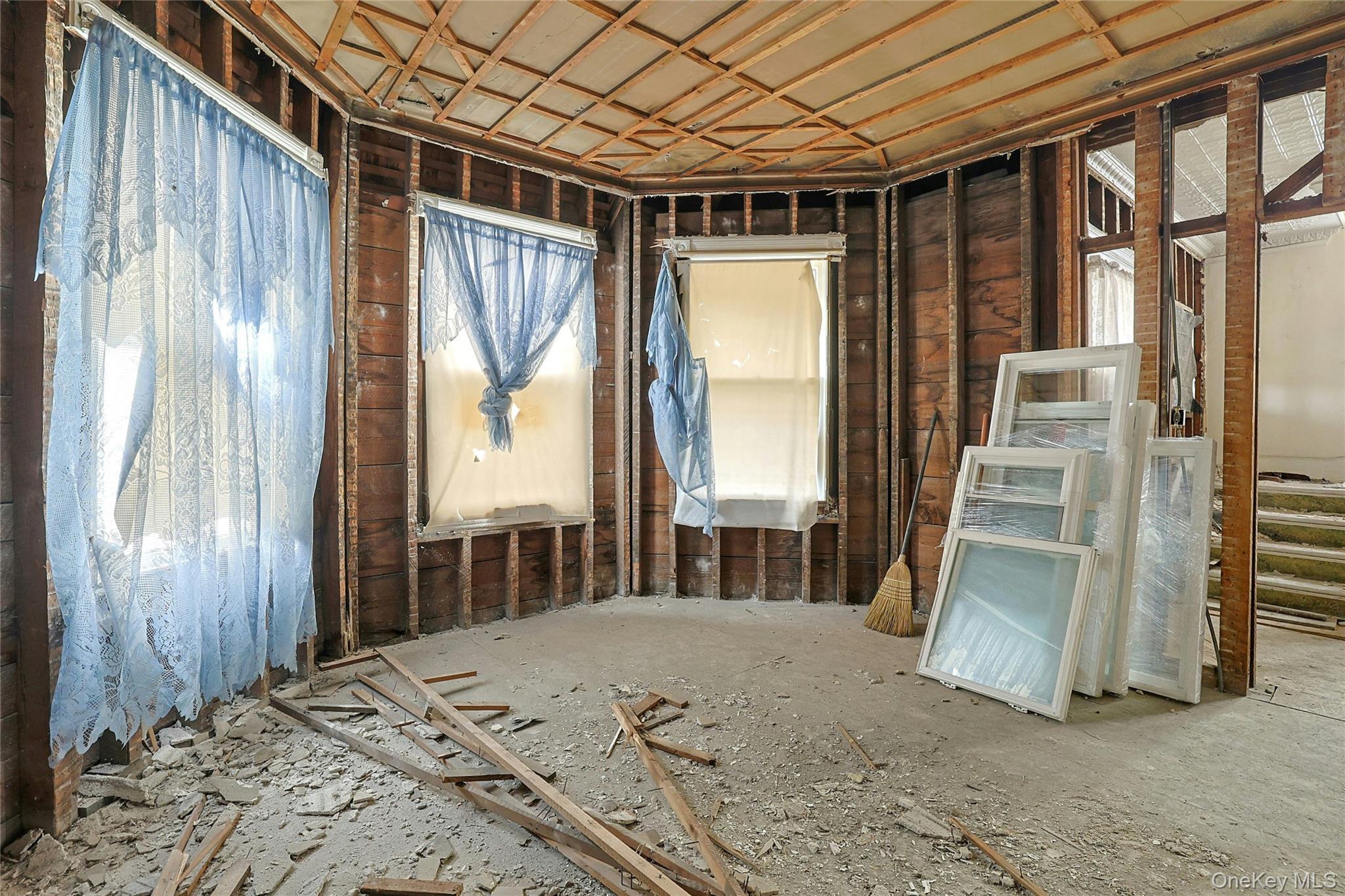 #17 photo, 25 E Broome Street, Port Jervis , NY 12771