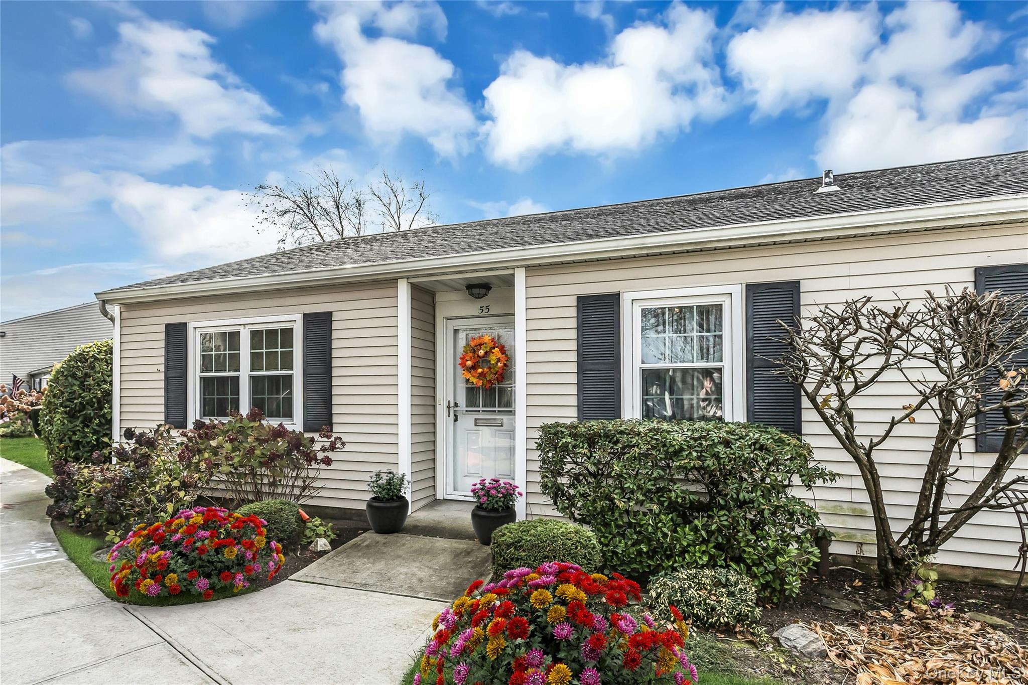 #2 photo, 55 Harbor North, Amityville , NY 11701