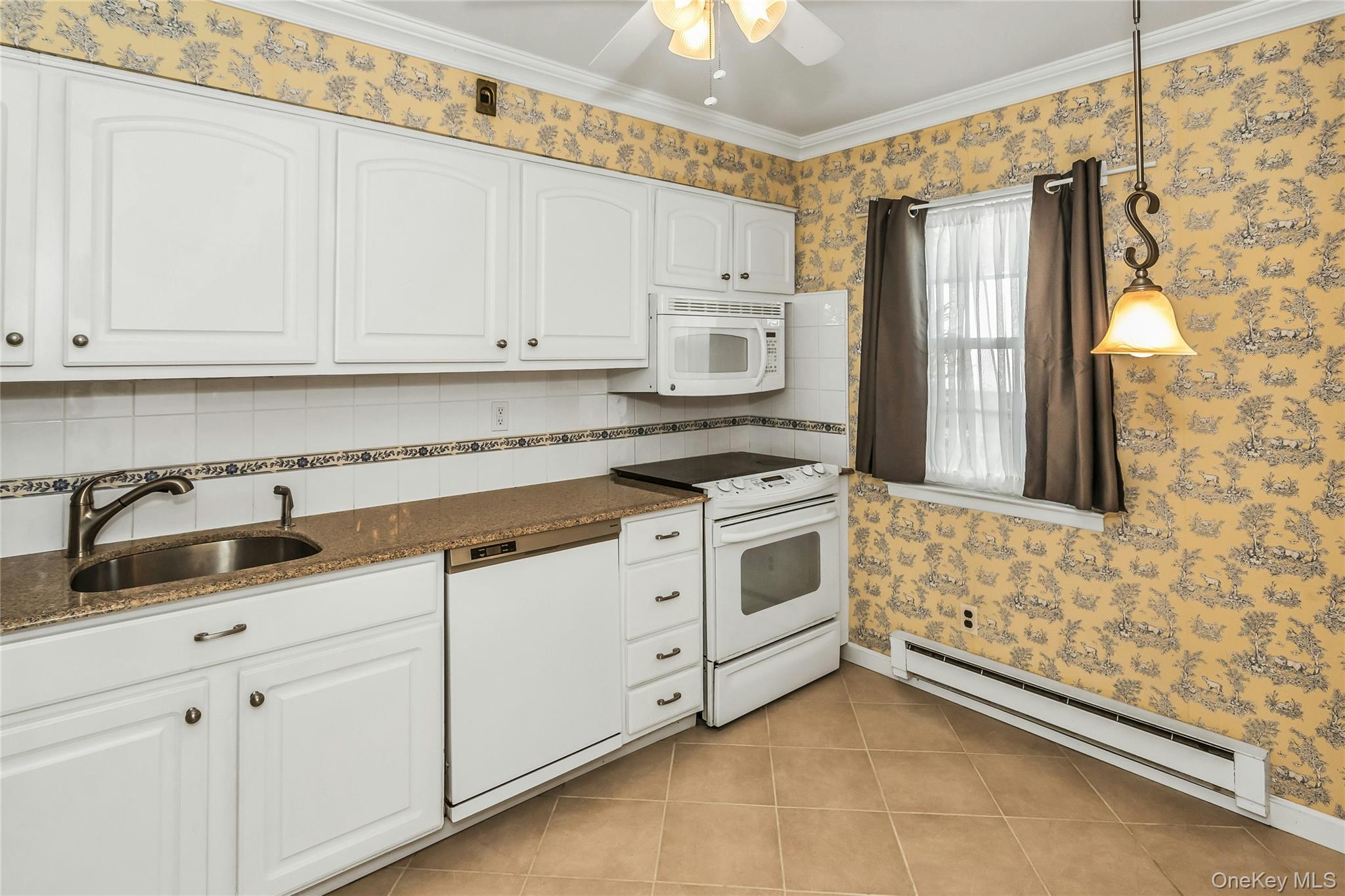 #7 photo, 55 Harbor North, Amityville , NY 11701