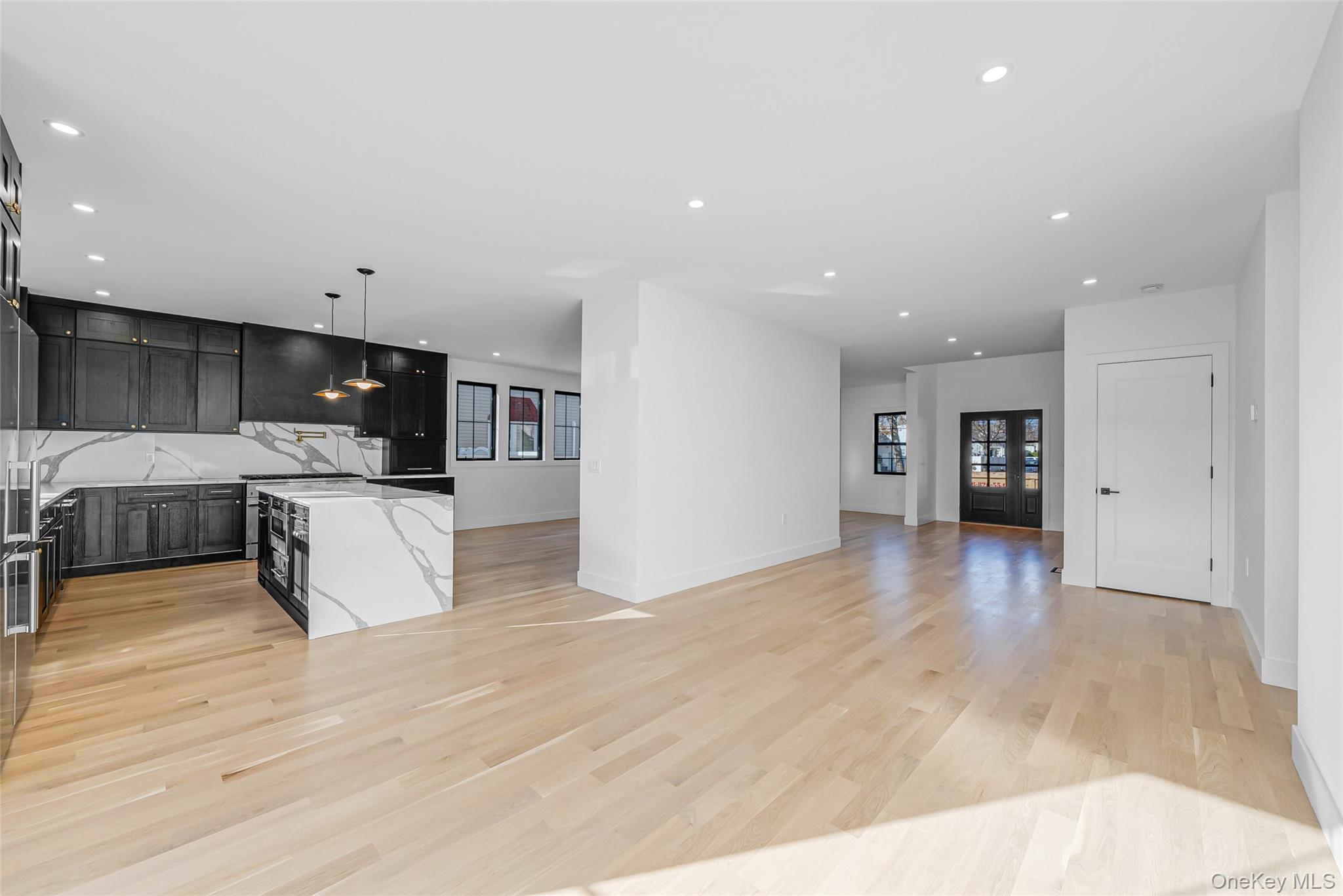 #18 photo, 2386 Marlboro Street, East Meadow , NY 11554