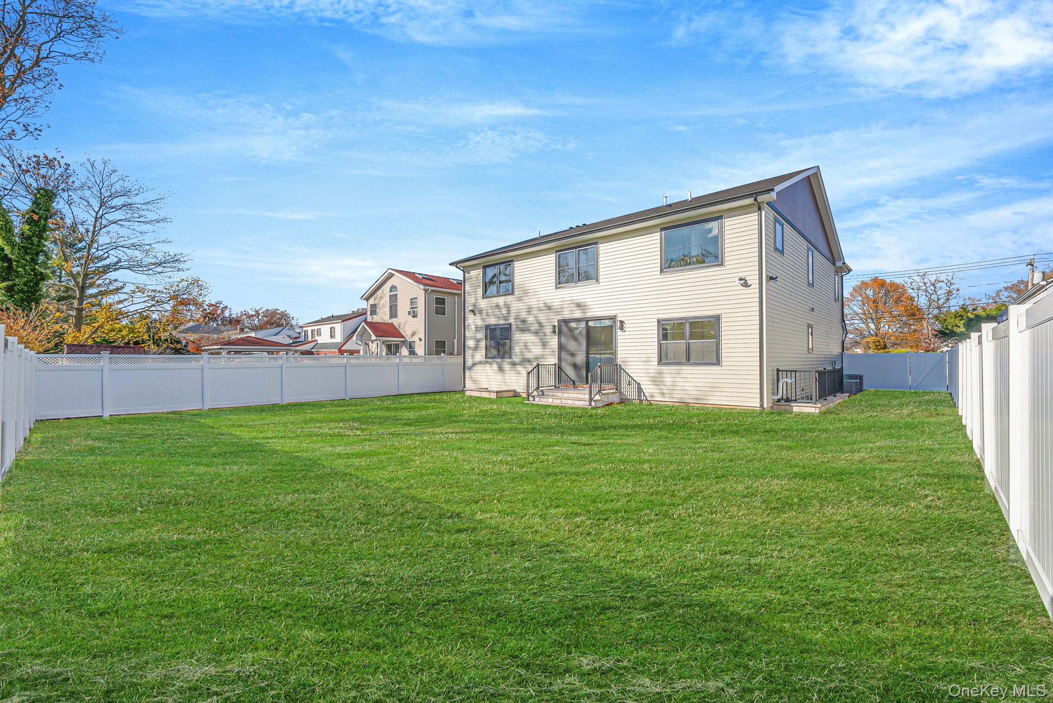 #4 photo, 2386 Marlboro Street, East Meadow , NY 11554