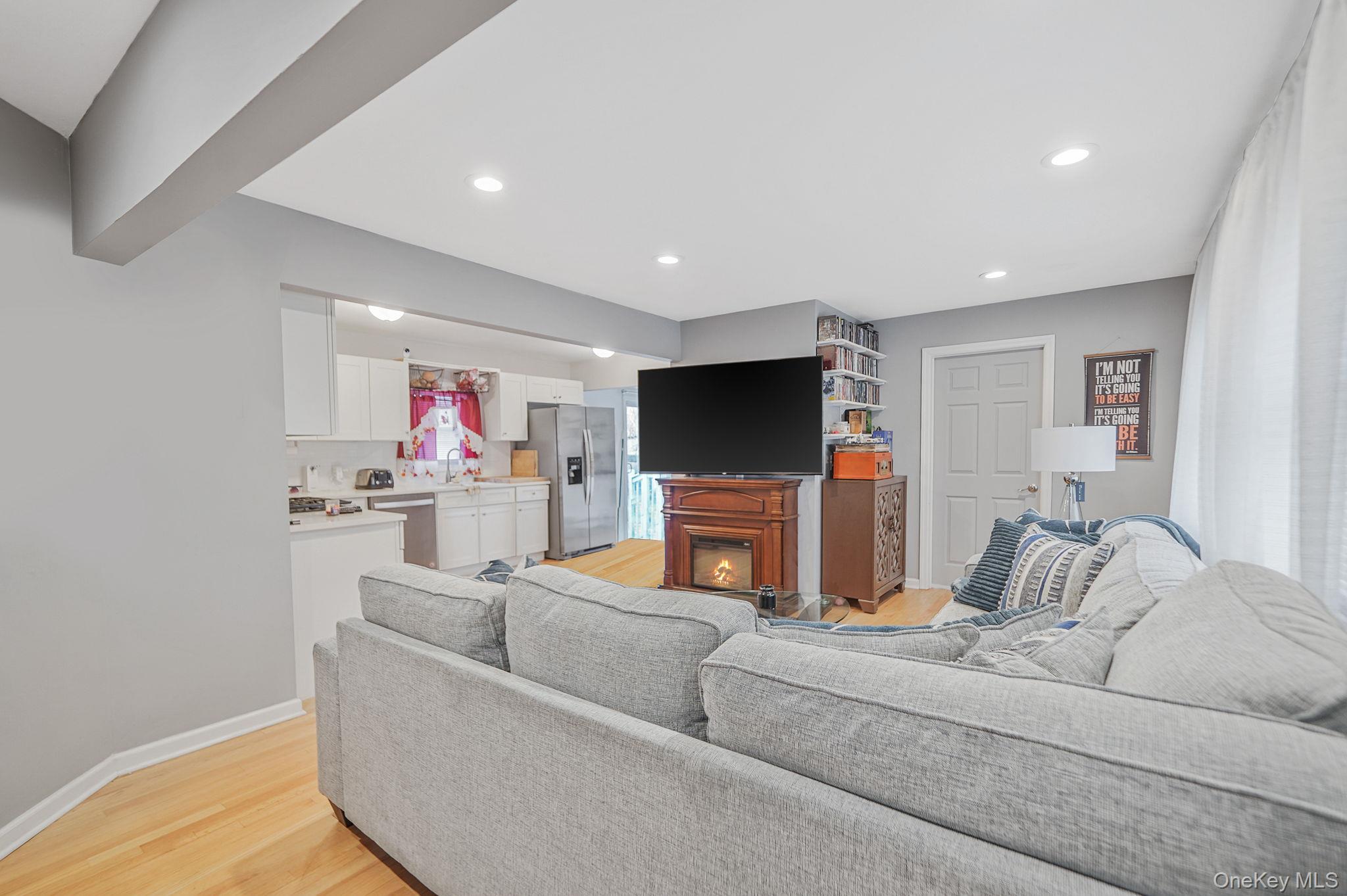 #10 photo, 13 Poplar Street, Central Islip , NY 11722