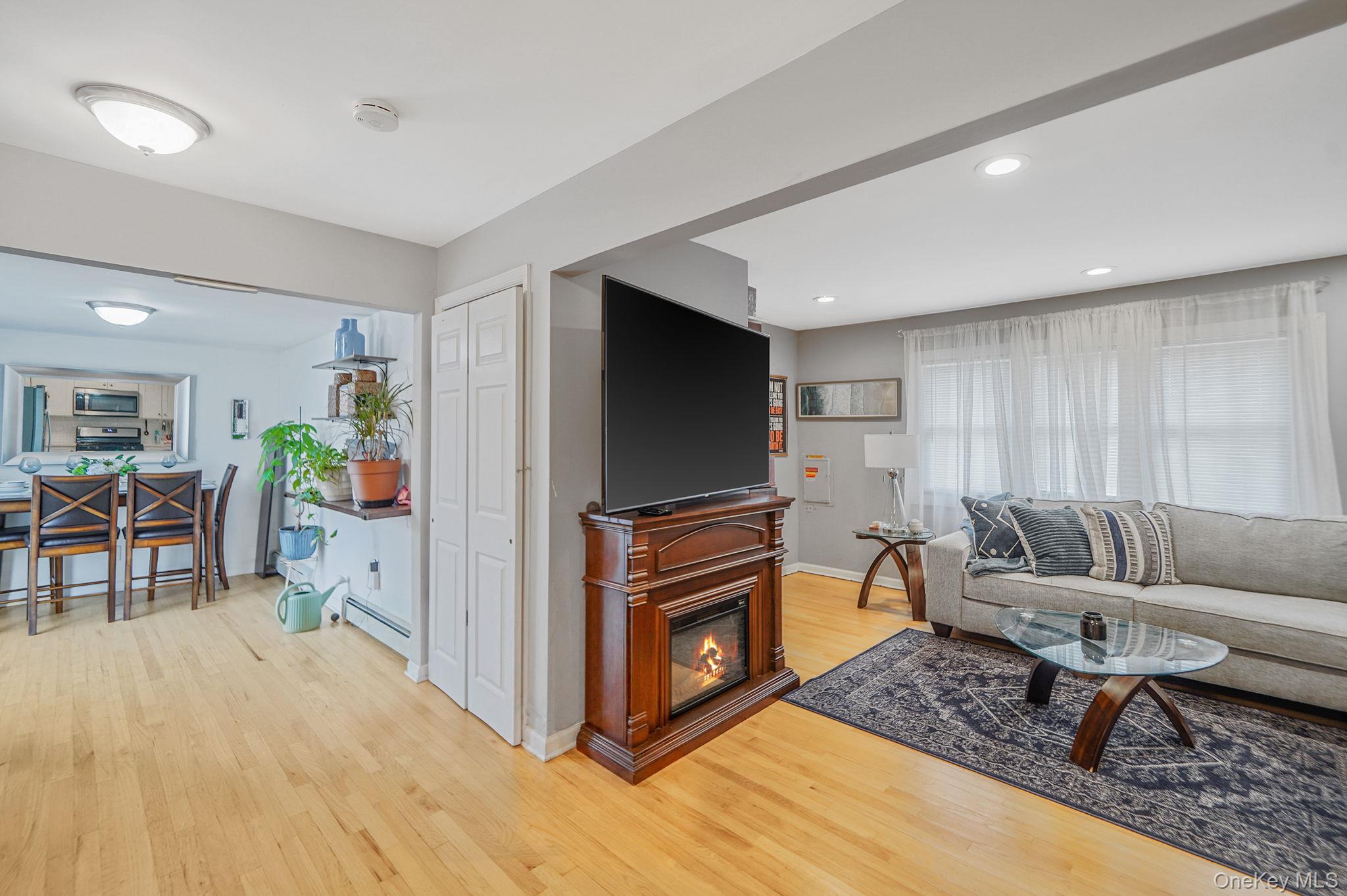 #15 photo, 13 Poplar Street, Central Islip , NY 11722