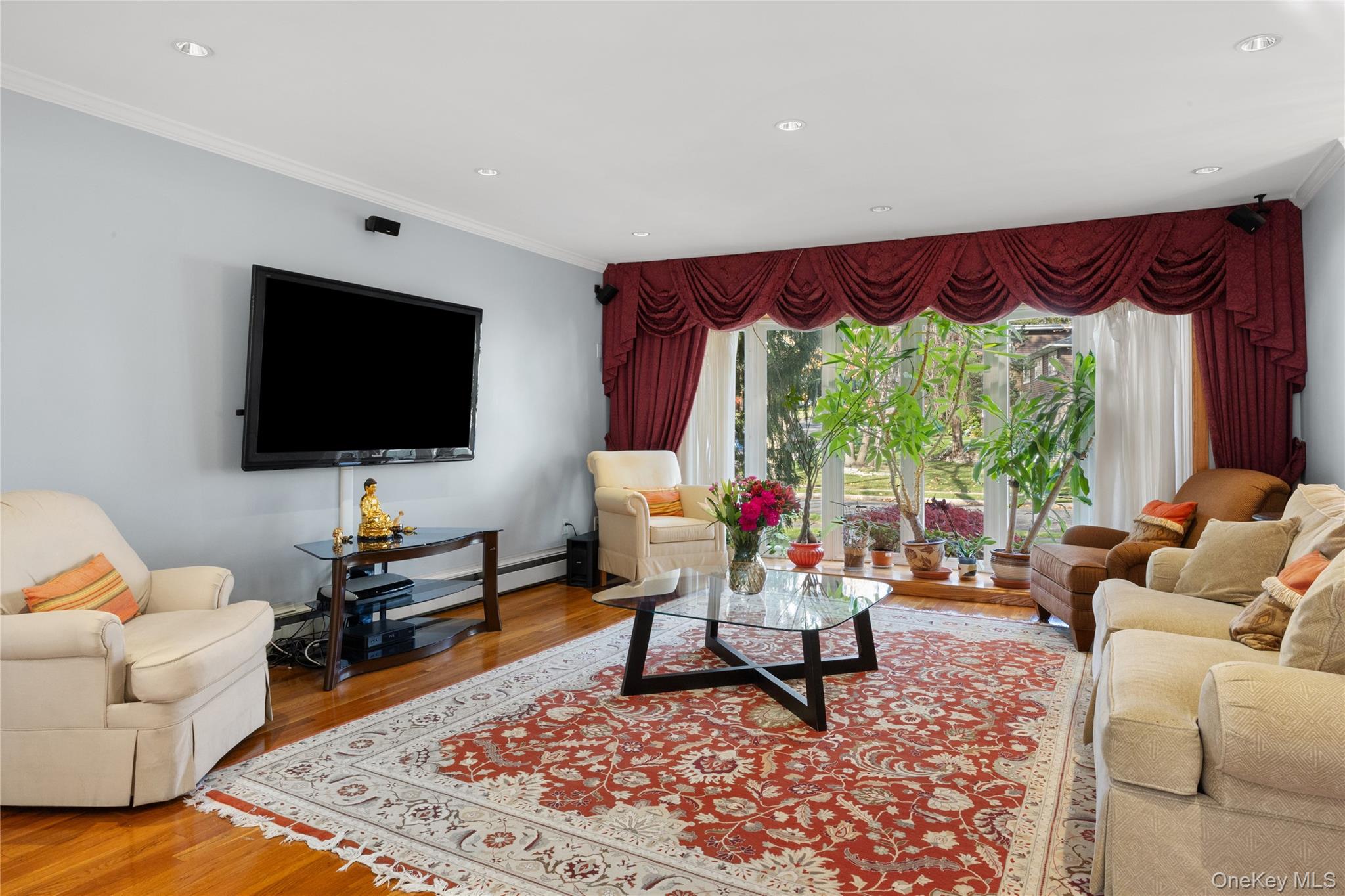 #16 photo, 38 Lake Drive, Manhasset Hills , NY 11040