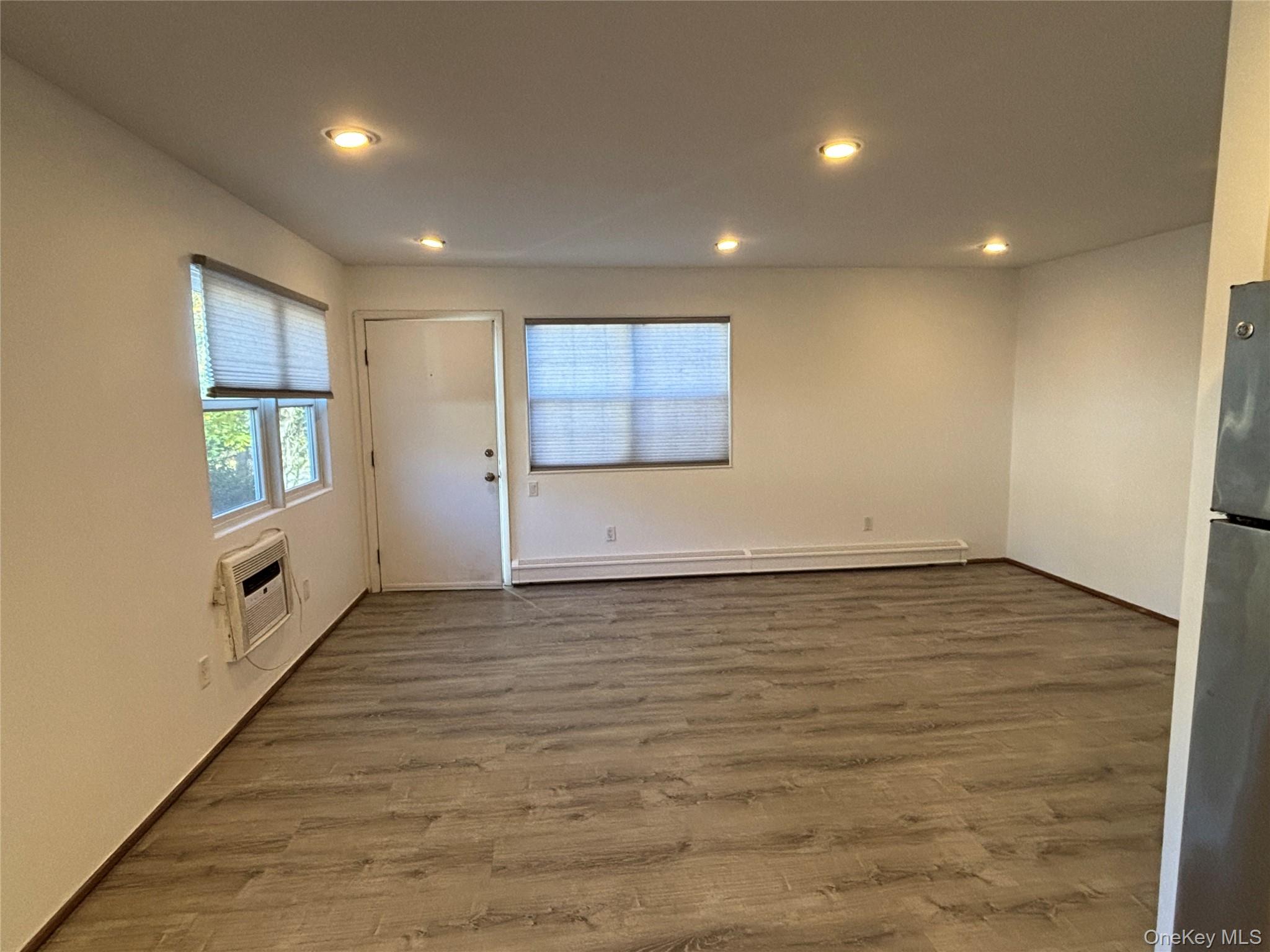 #5 photo, 40 Canoe Place Road, Hampton Bays , NY 11946