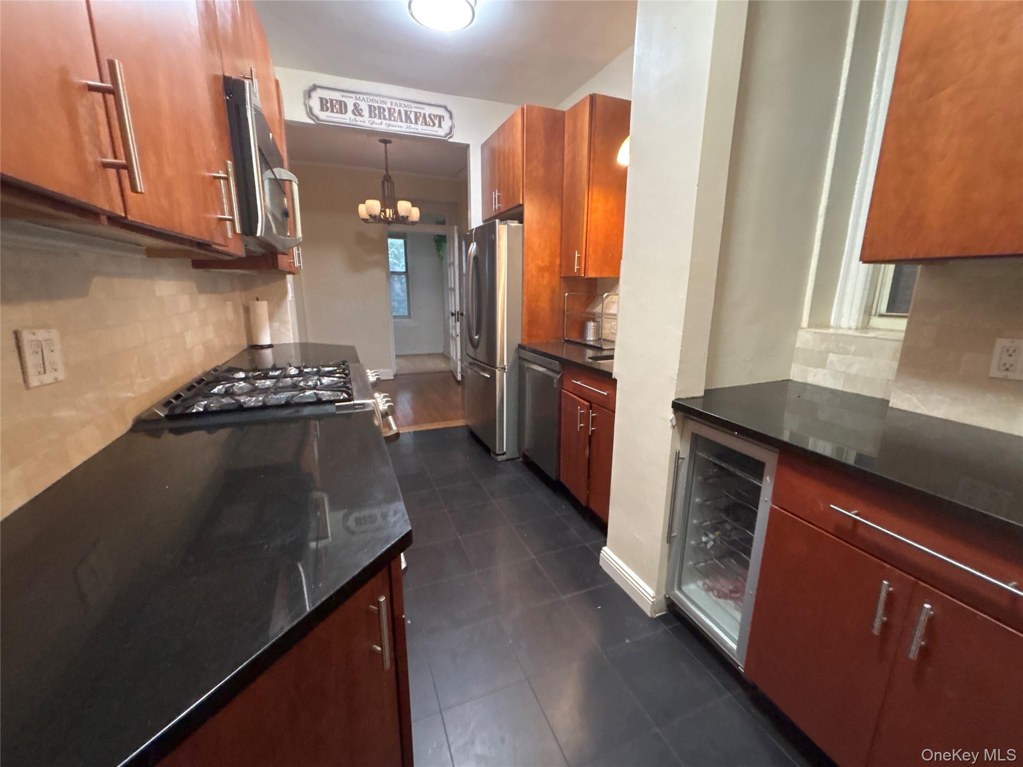 #11 photo, 8 Barstow Road, Great Neck , NY 11021