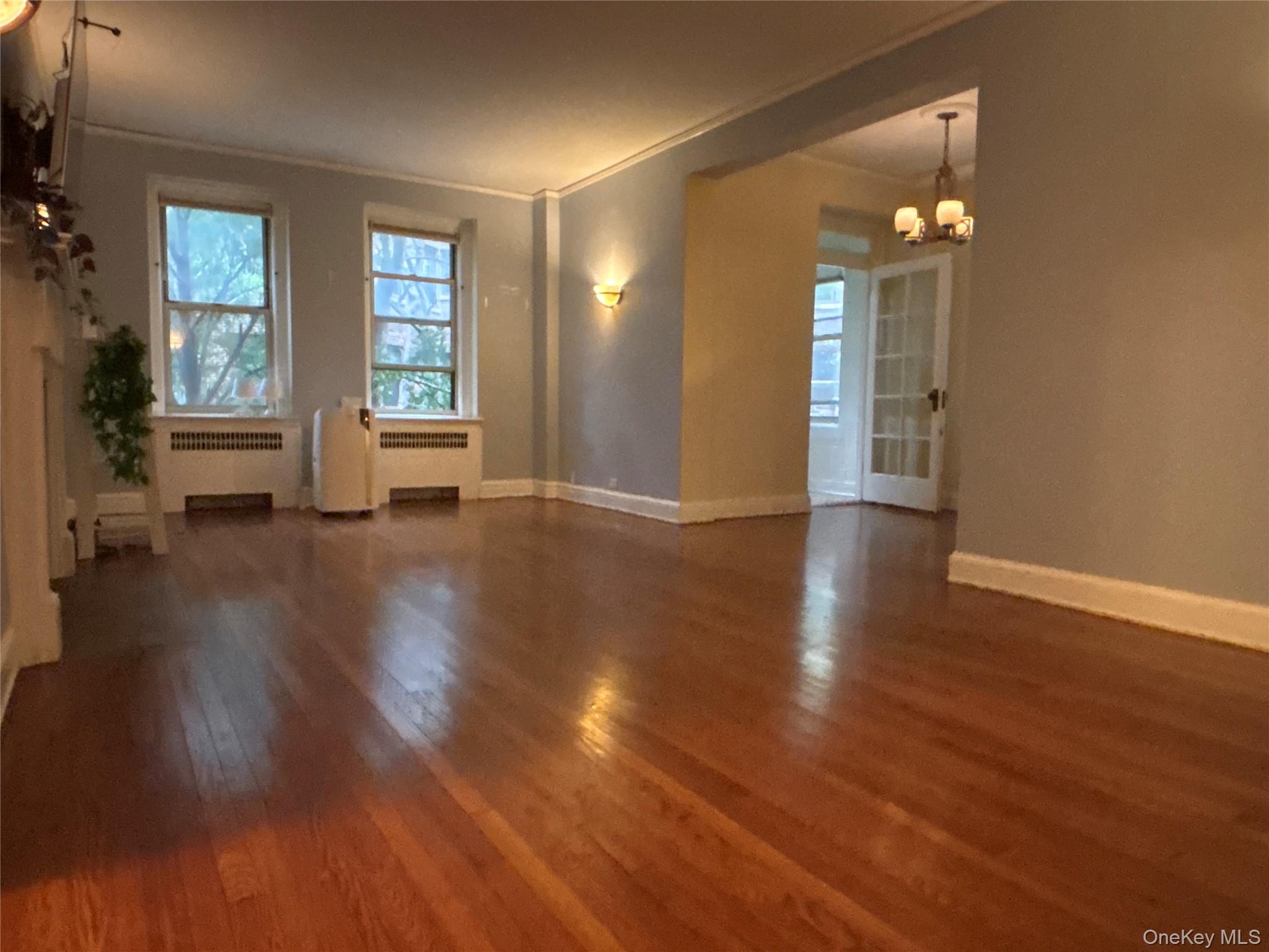 #7 photo, 8 Barstow Road, Great Neck , NY 11021