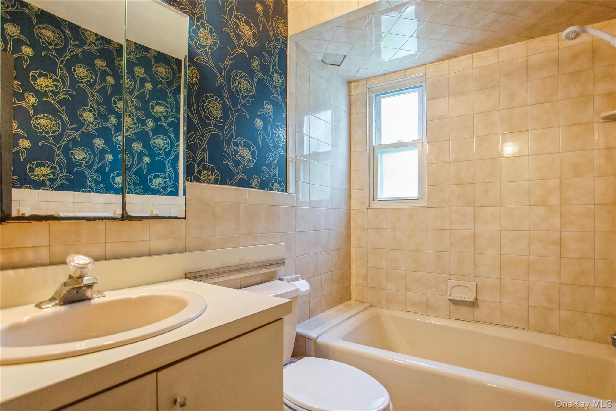 #12 photo, 60 Harvard Avenue, Lynbrook , NY 11563