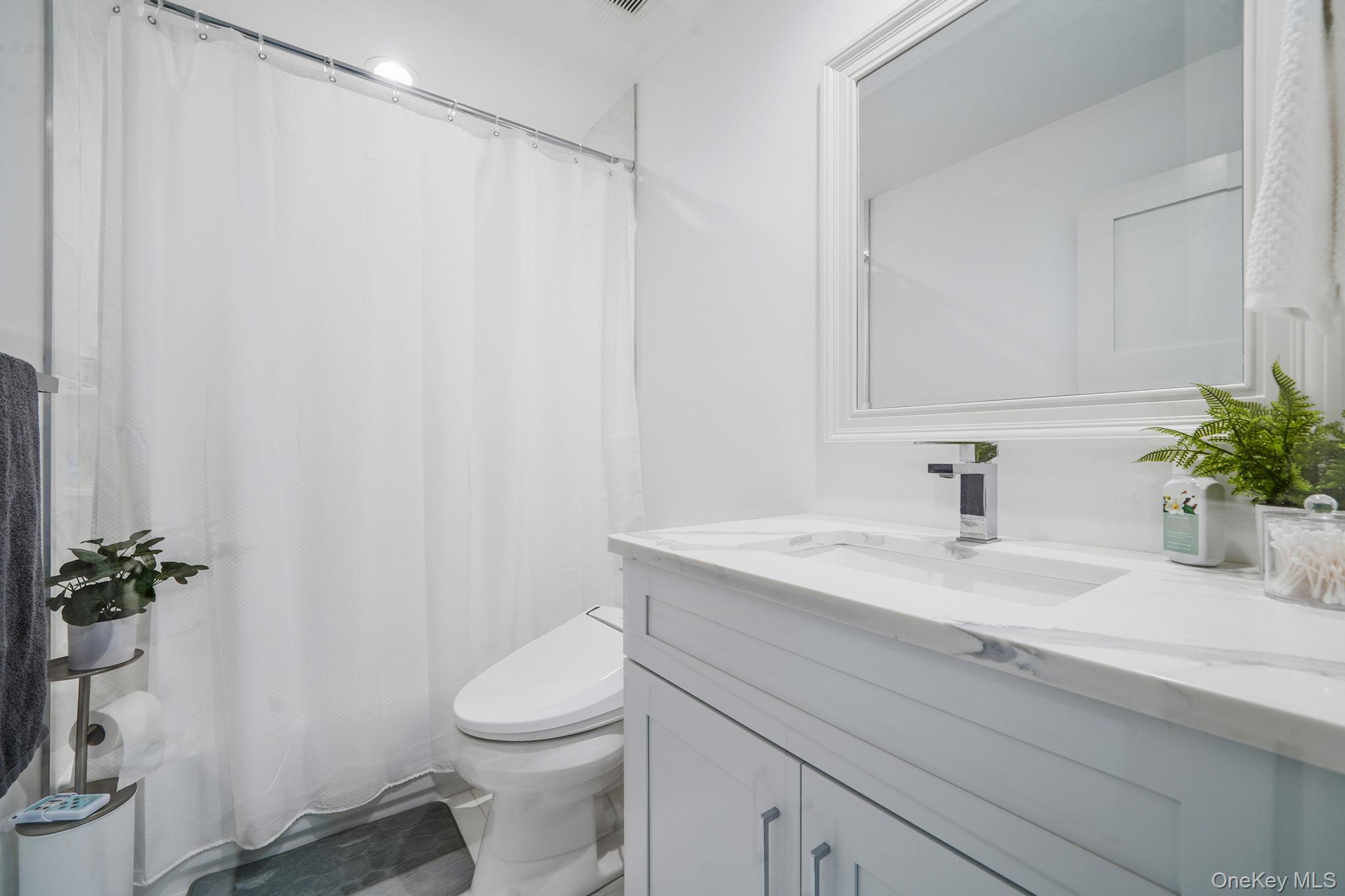 #17 photo, 120 4th Street, Saint James , NY 11780