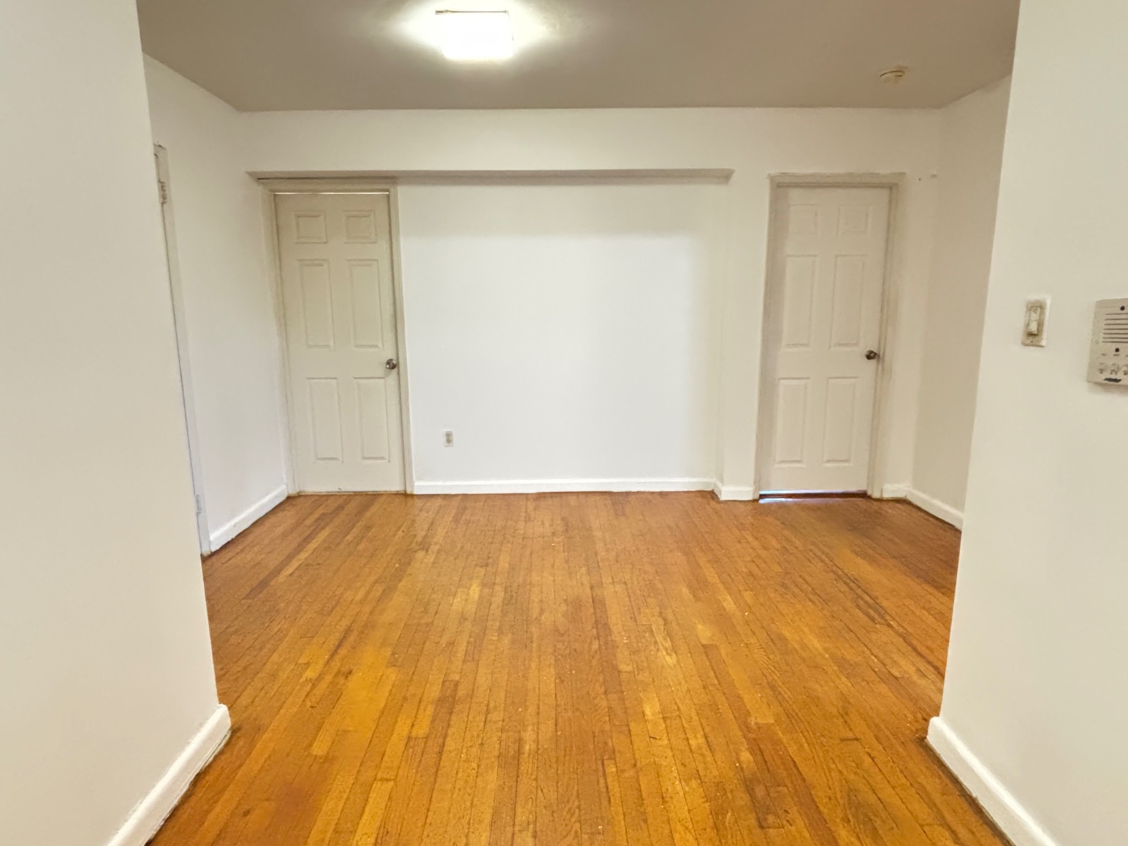 #7 photo, 147-37 Roosevelt Ave, #2C, Flushing , NY 11354