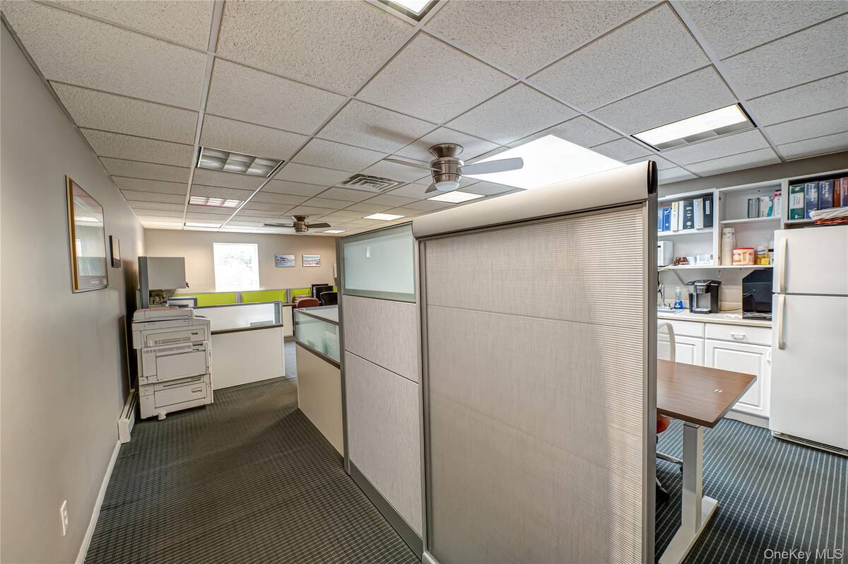 #26 photo, 159 Broadway, Amityville , NY 11701