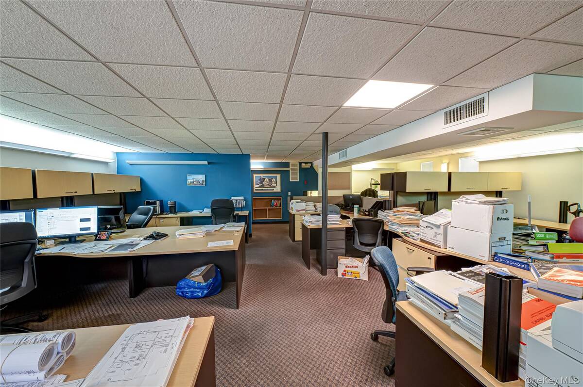 #34 photo, 159 Broadway, Amityville , NY 11701