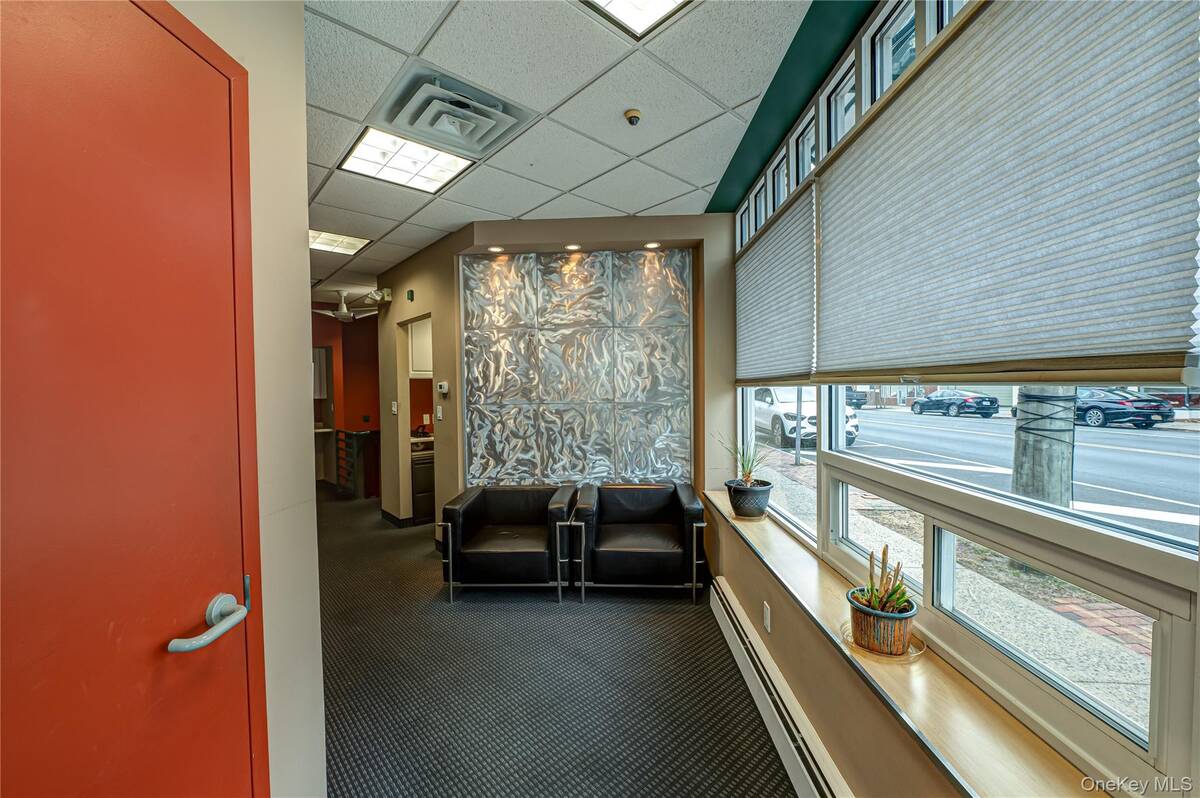 #42 photo, 159 Broadway, Amityville , NY 11701