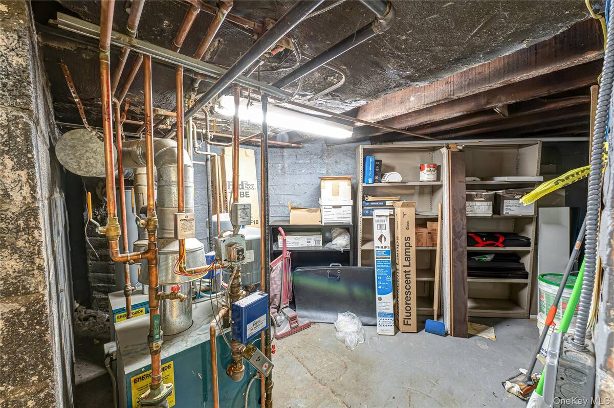 #47 photo, 159 Broadway, Amityville , NY 11701