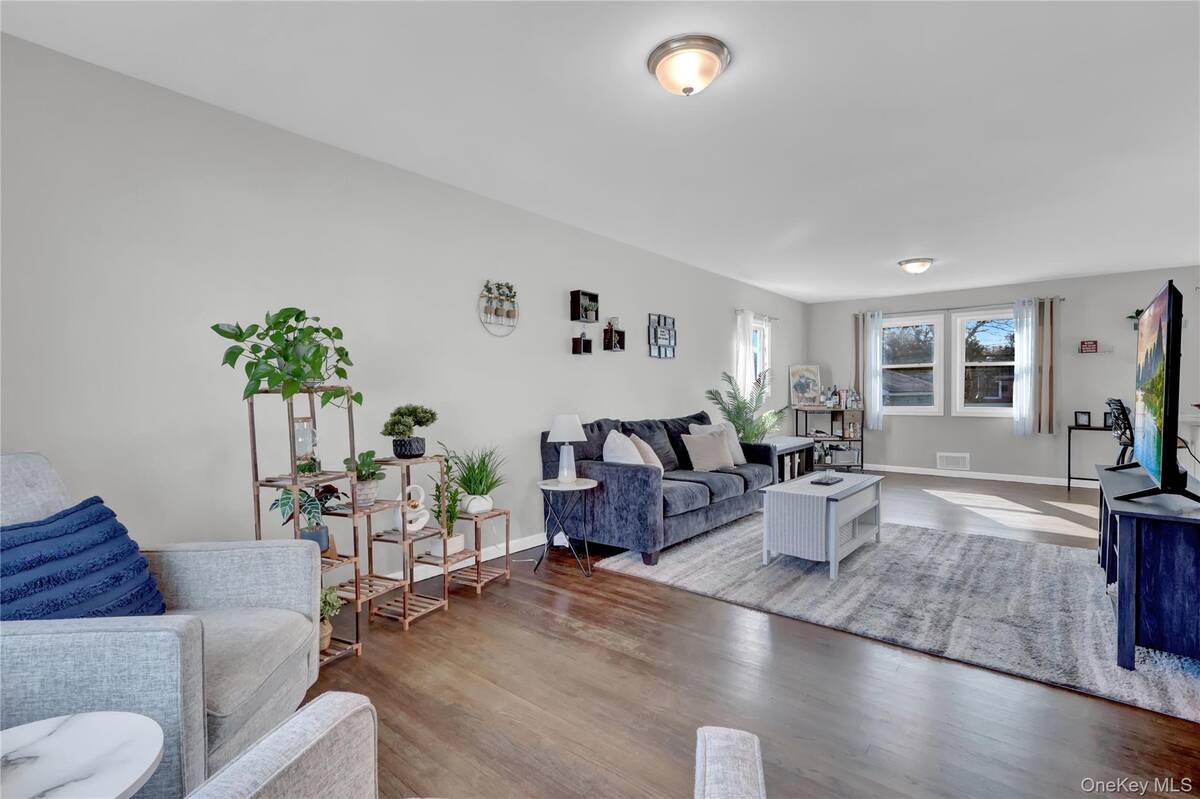 #7 photo, 7 Winston Road, Centereach , NY 11720