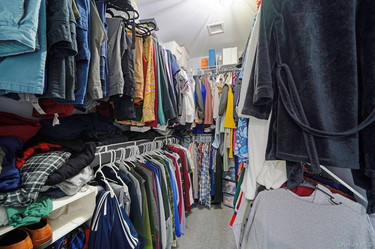 #28 photo, 122 4th Street, Saint James , NY 11780