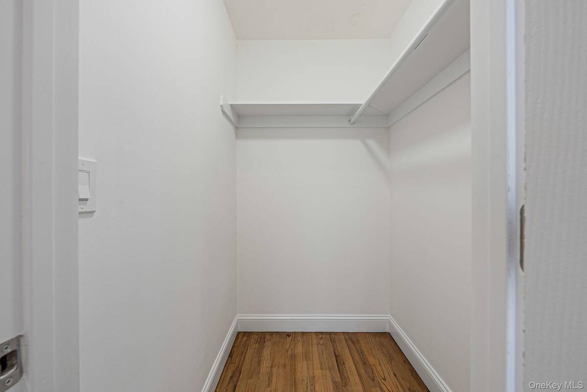 #21 photo, 56 Camille Lane, サフォーク郡 East Patchogue , NY 11772