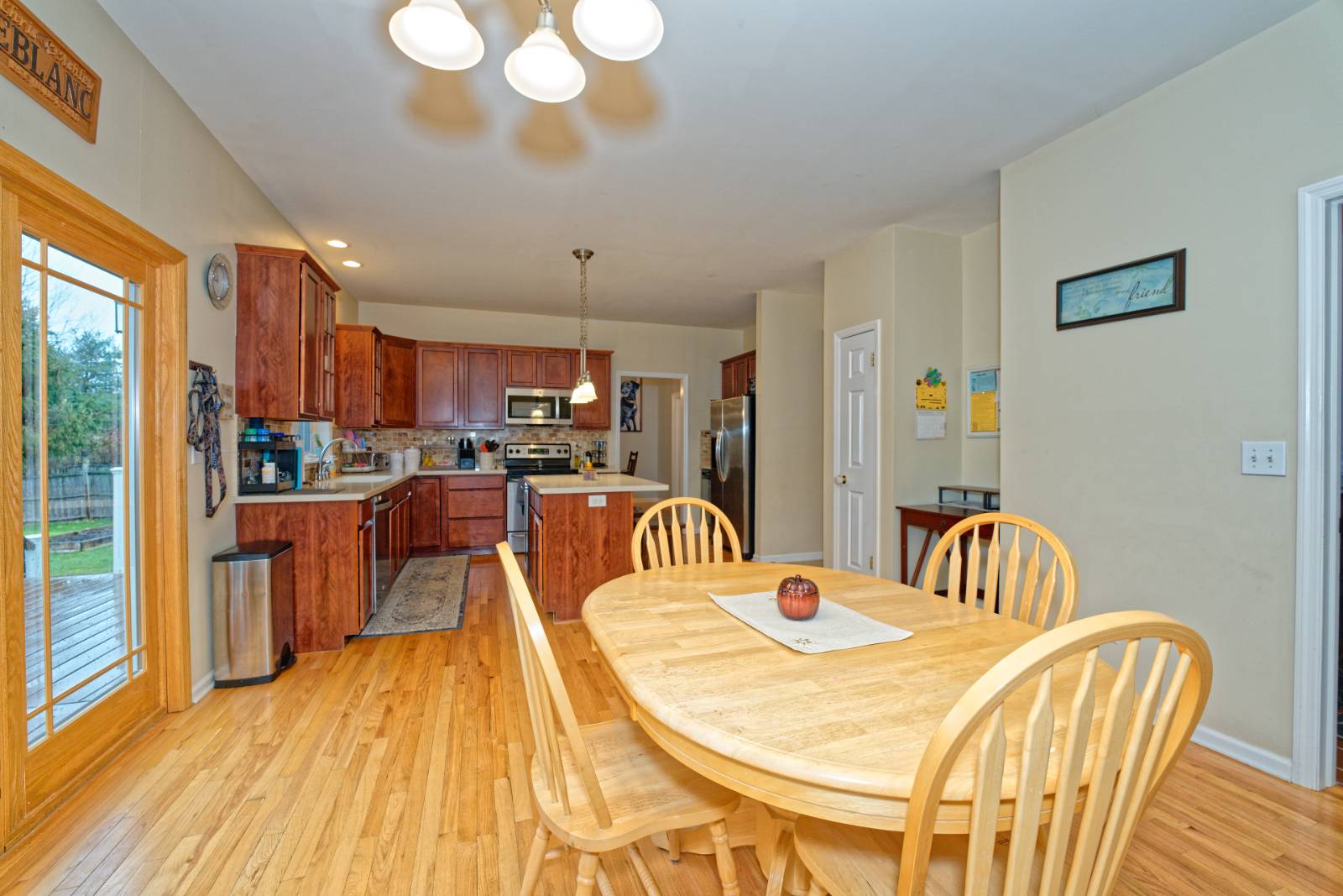 #20 photo, 8 Jordan Ln, Glenville , NY 12302