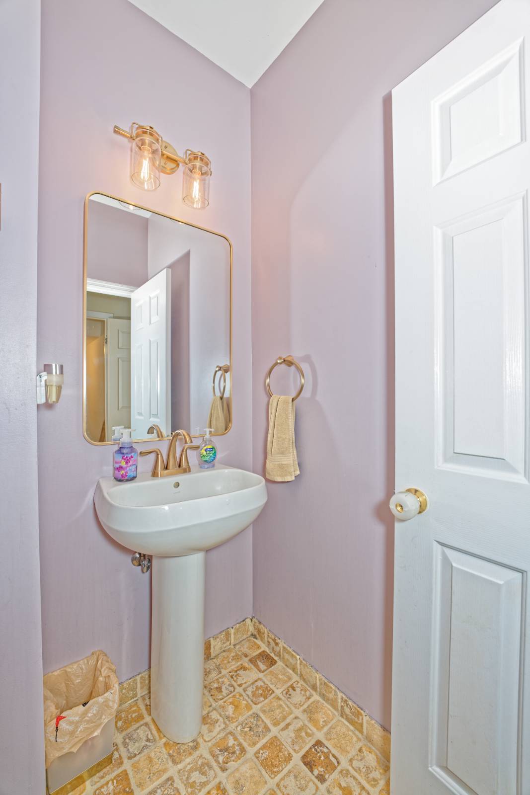 #37 photo, 8 Jordan Ln, Glenville , NY 12302