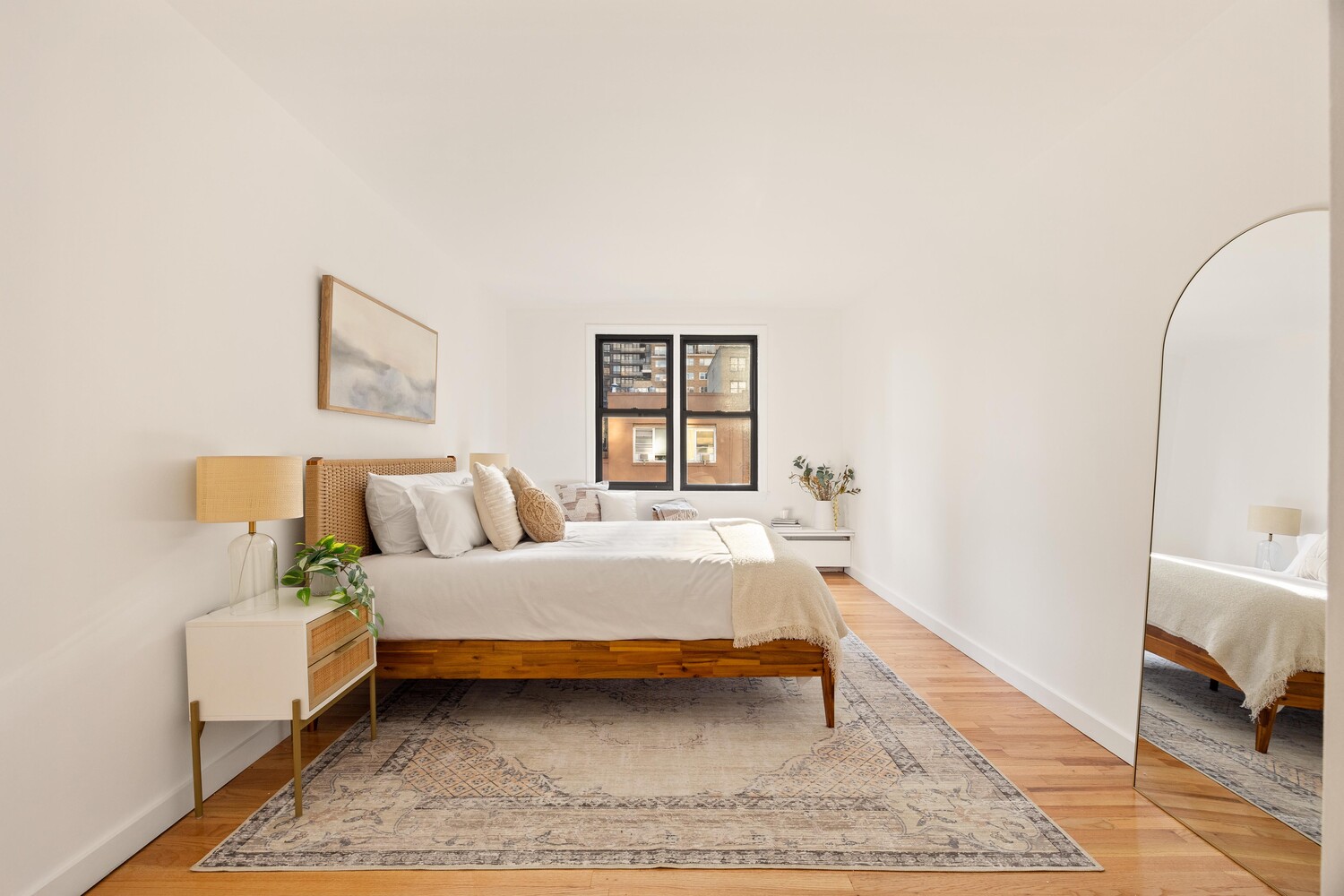 #12 photo, 337 E 50TH Street, Turtle Bay , NY 10022