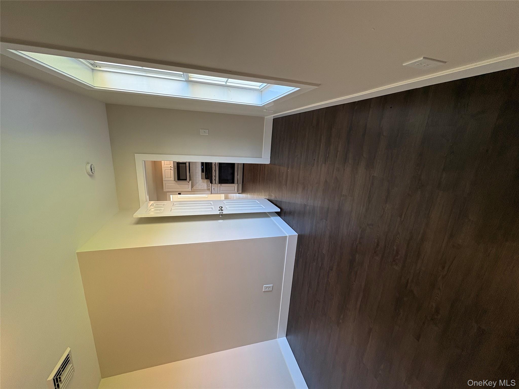 #11 photo, 579 Main st, Poughkeepsie , NY 12601