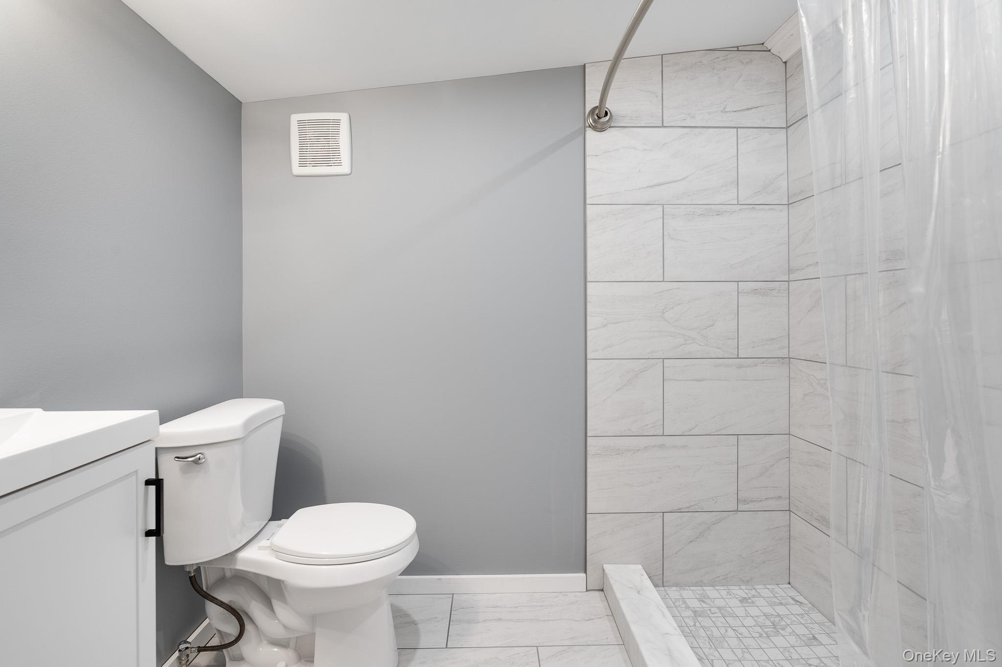 #16 photo, 15 Franklin Road, Hyde Park , NY 12538