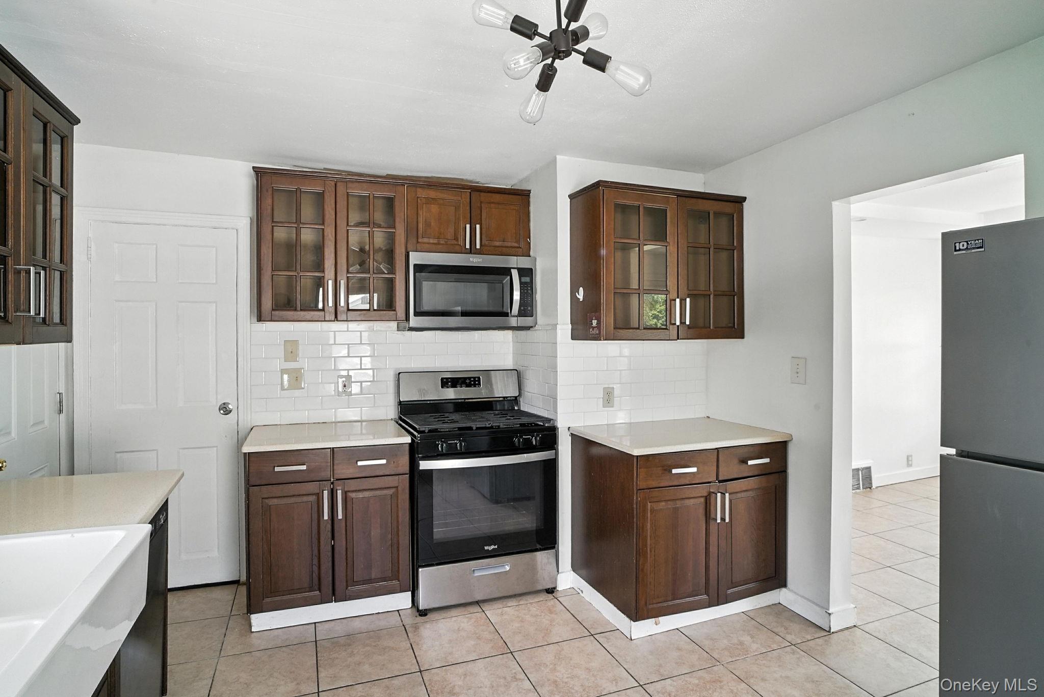 #11 photo, 71 Commonwealth Avenue, Middletown , NY 10940