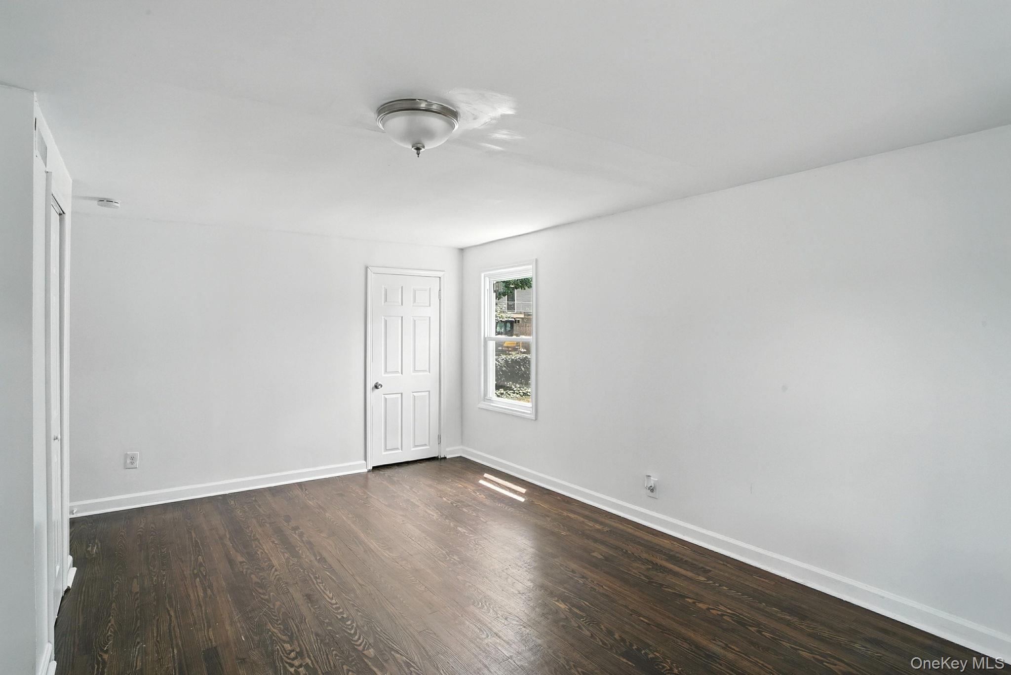 #17 photo, 71 Commonwealth Avenue, Middletown , NY 10940