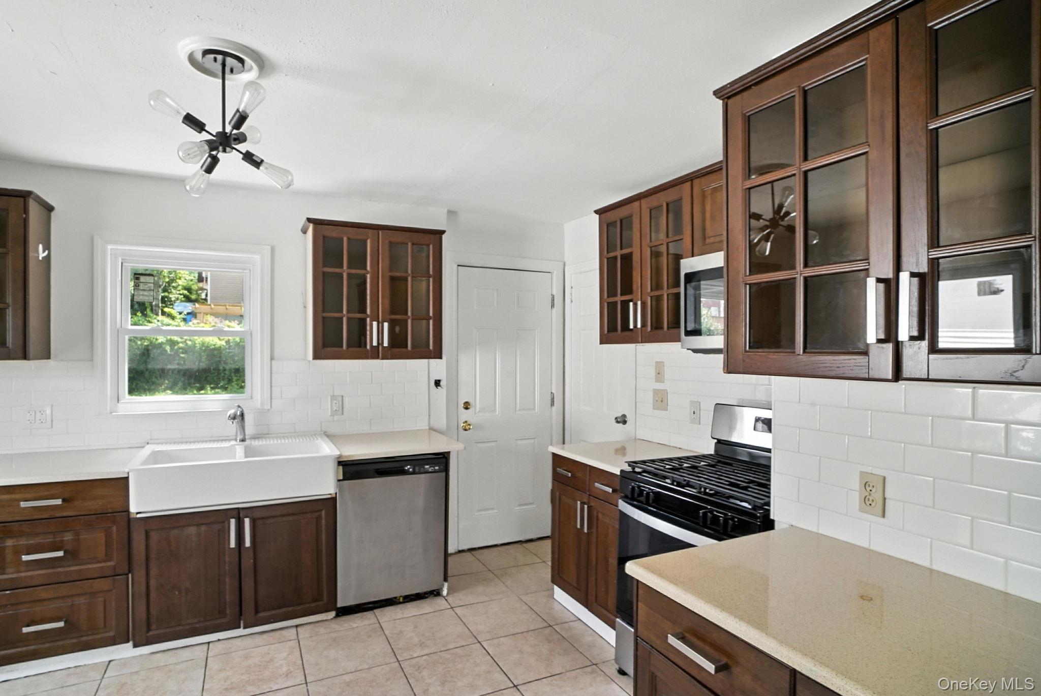 #9 photo, 71 Commonwealth Avenue, Middletown , NY 10940