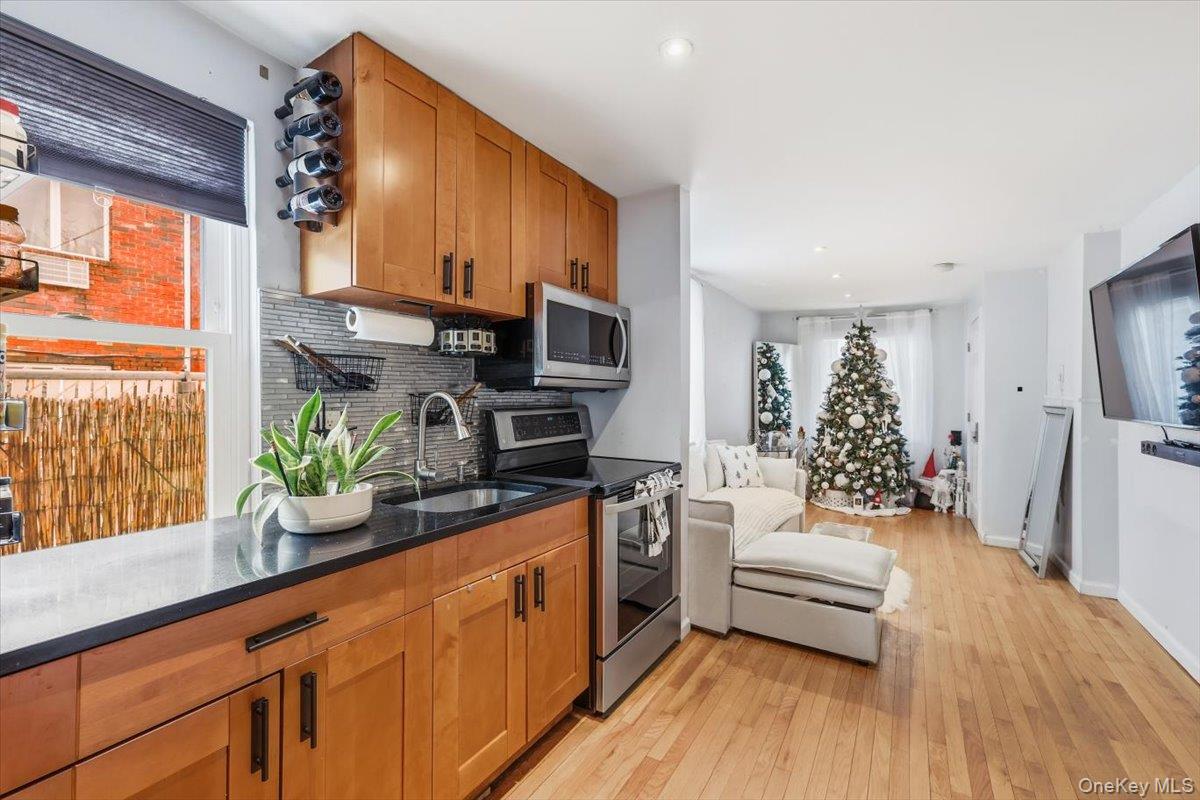 #11 photo, 9413 87th Street, Ozone Park , NY 11416