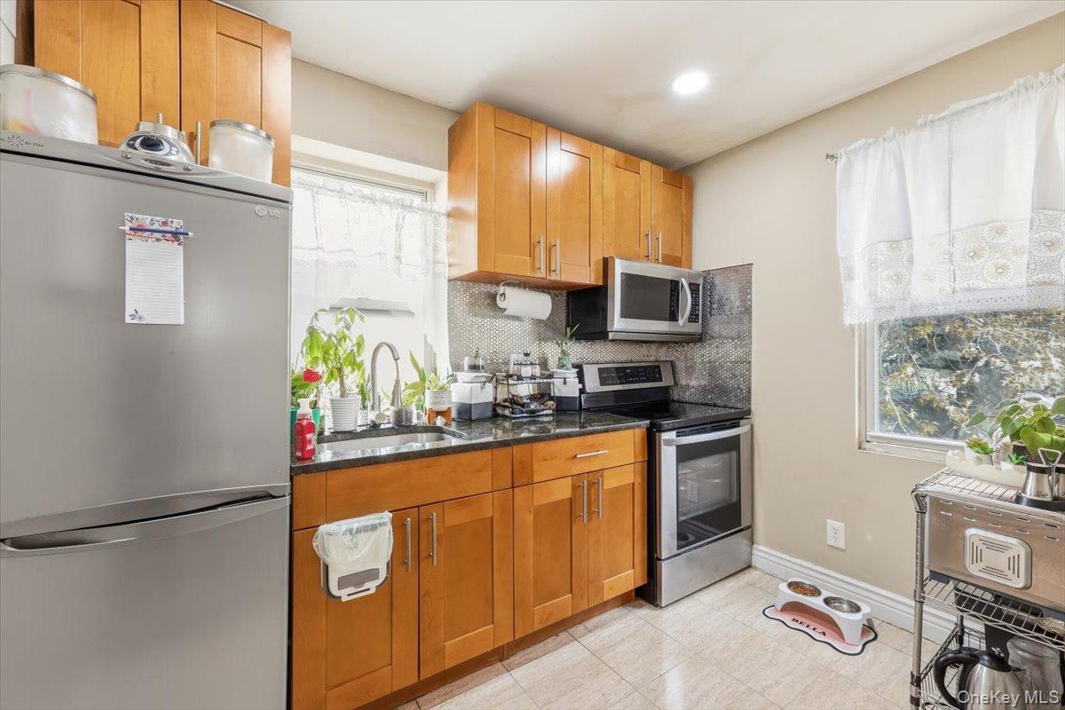 #20 photo, 9413 87th Street, Ozone Park , NY 11416