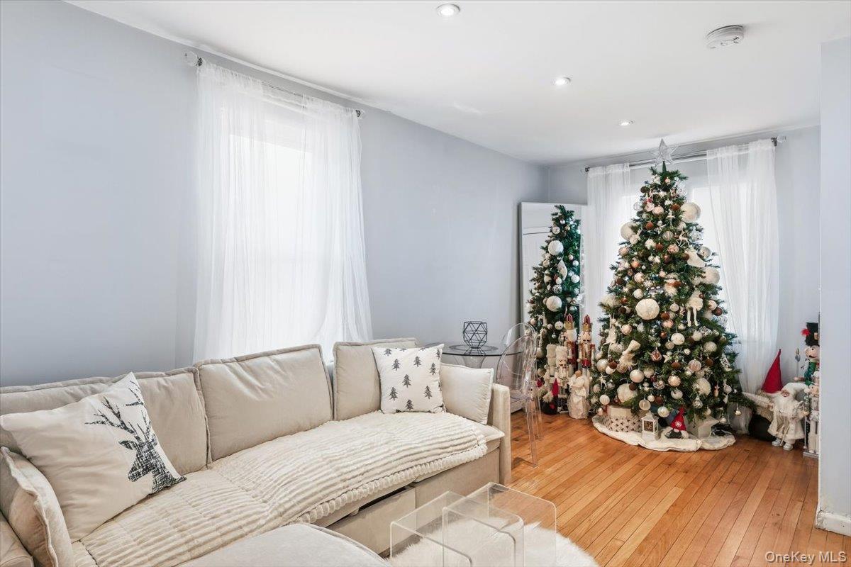 #7 photo, 9413 87th Street, Ozone Park , NY 11416