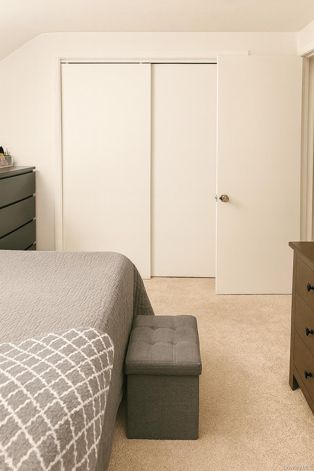 #4 photo, 10 Village Lane, Selden , NY 11784